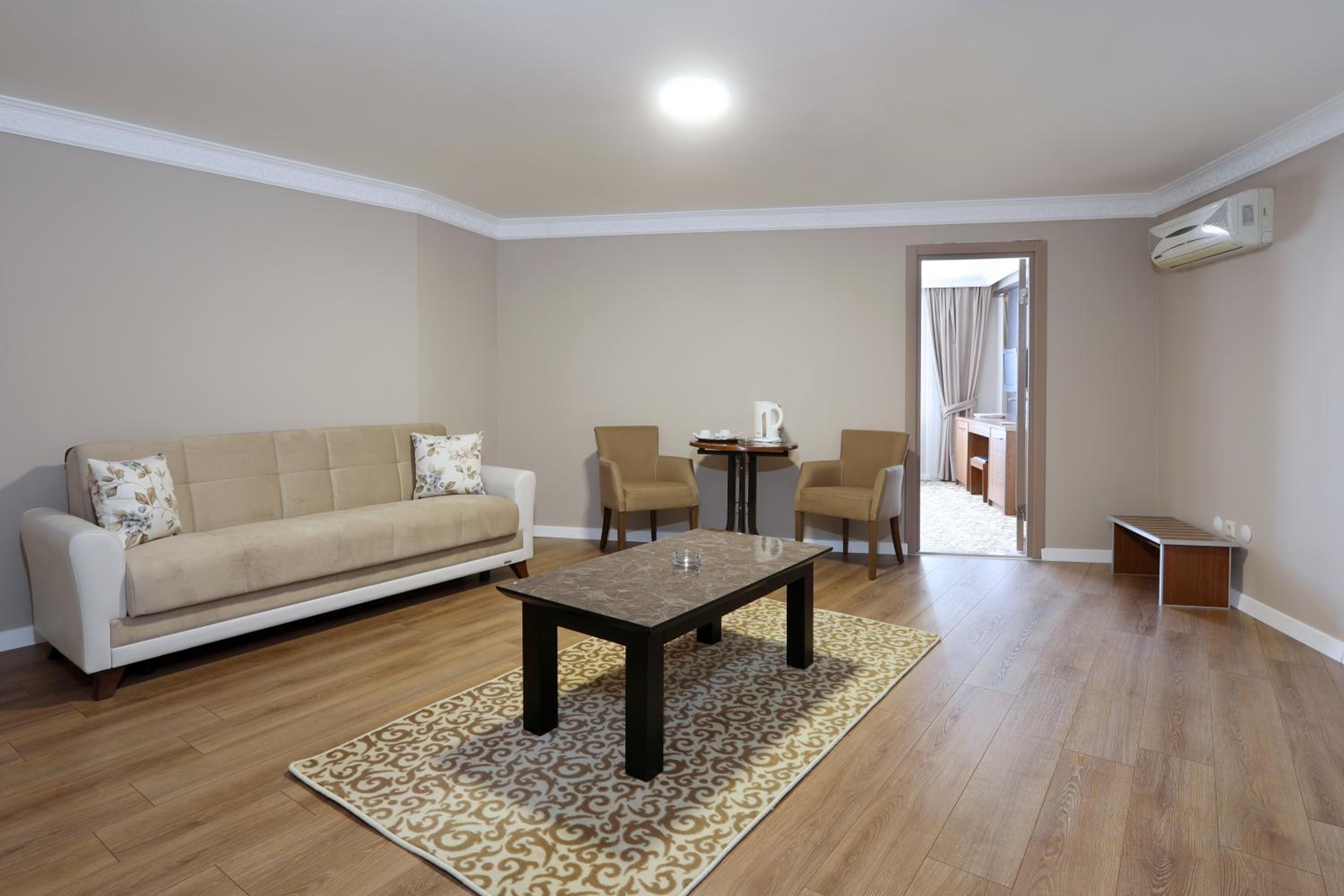House Suite Room  photo 3