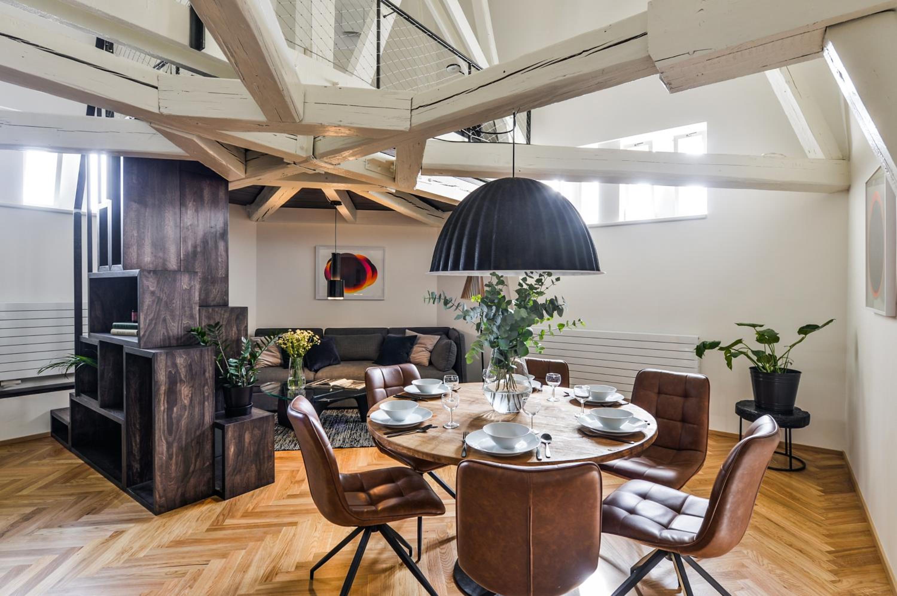Two-Bedroom Apartment - Photo 3