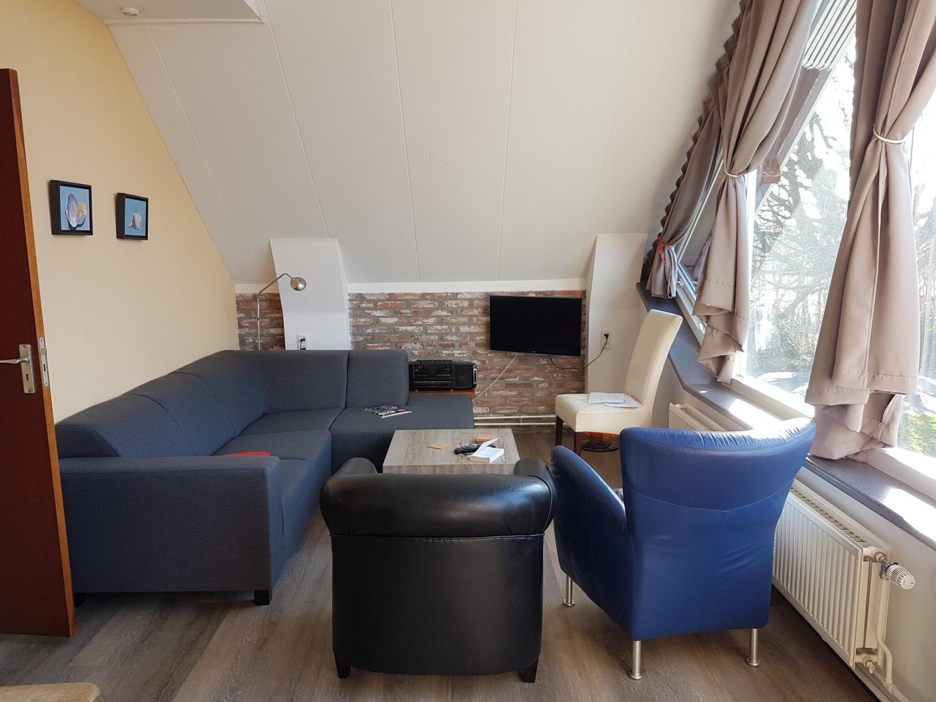 Apartment with Garden View