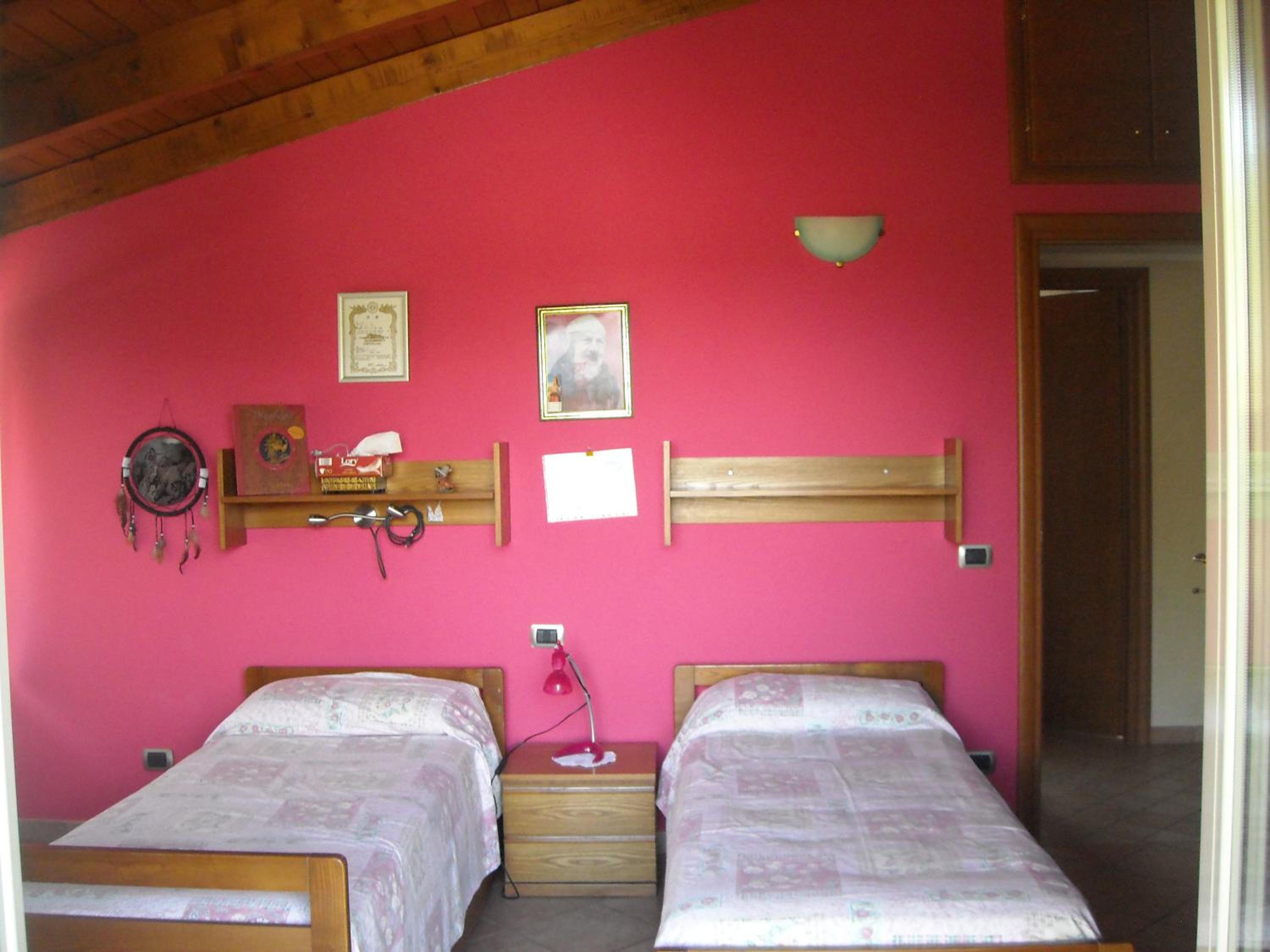 Triple Room - Photo 1