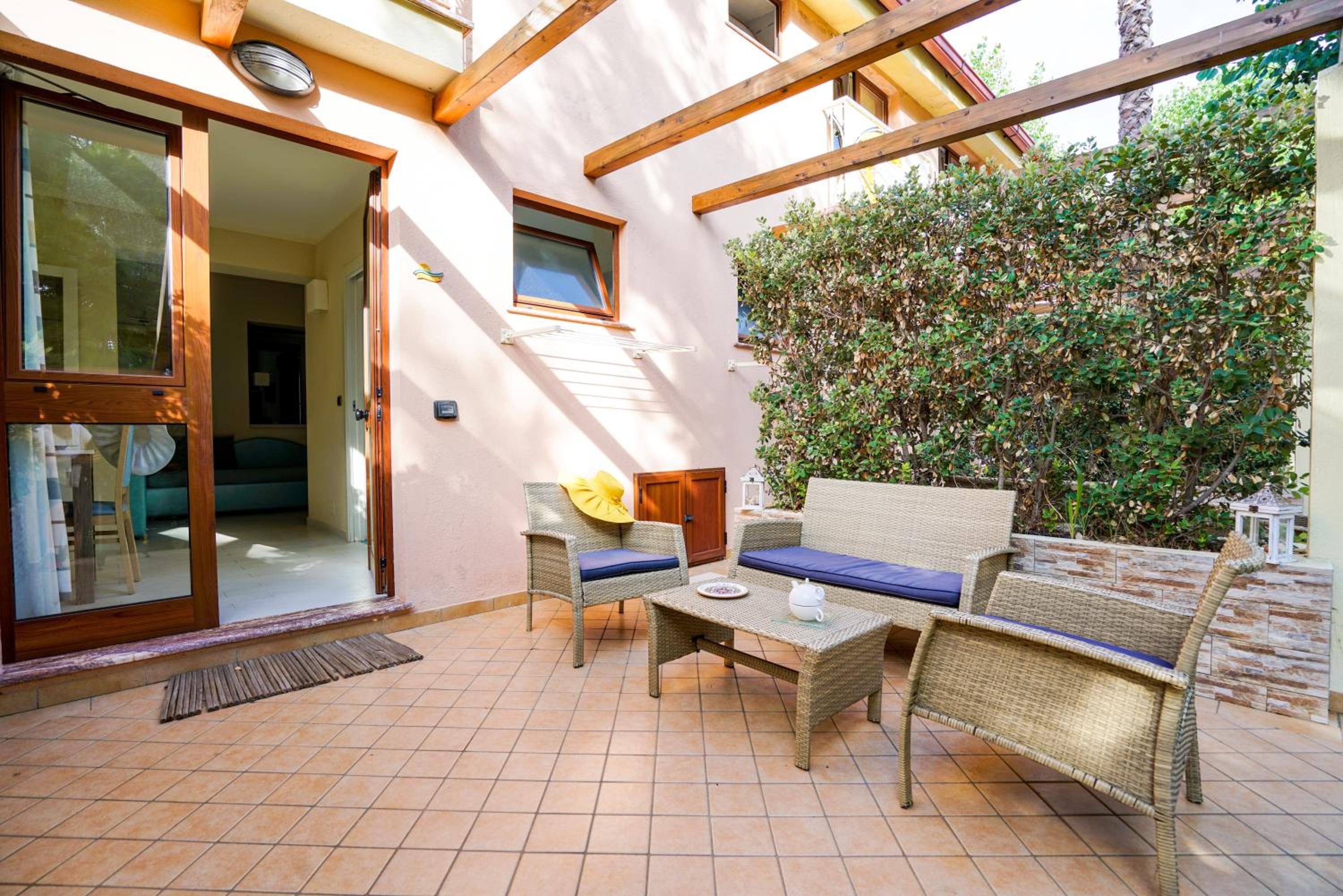 Junior Suite with Garden View photo 3
