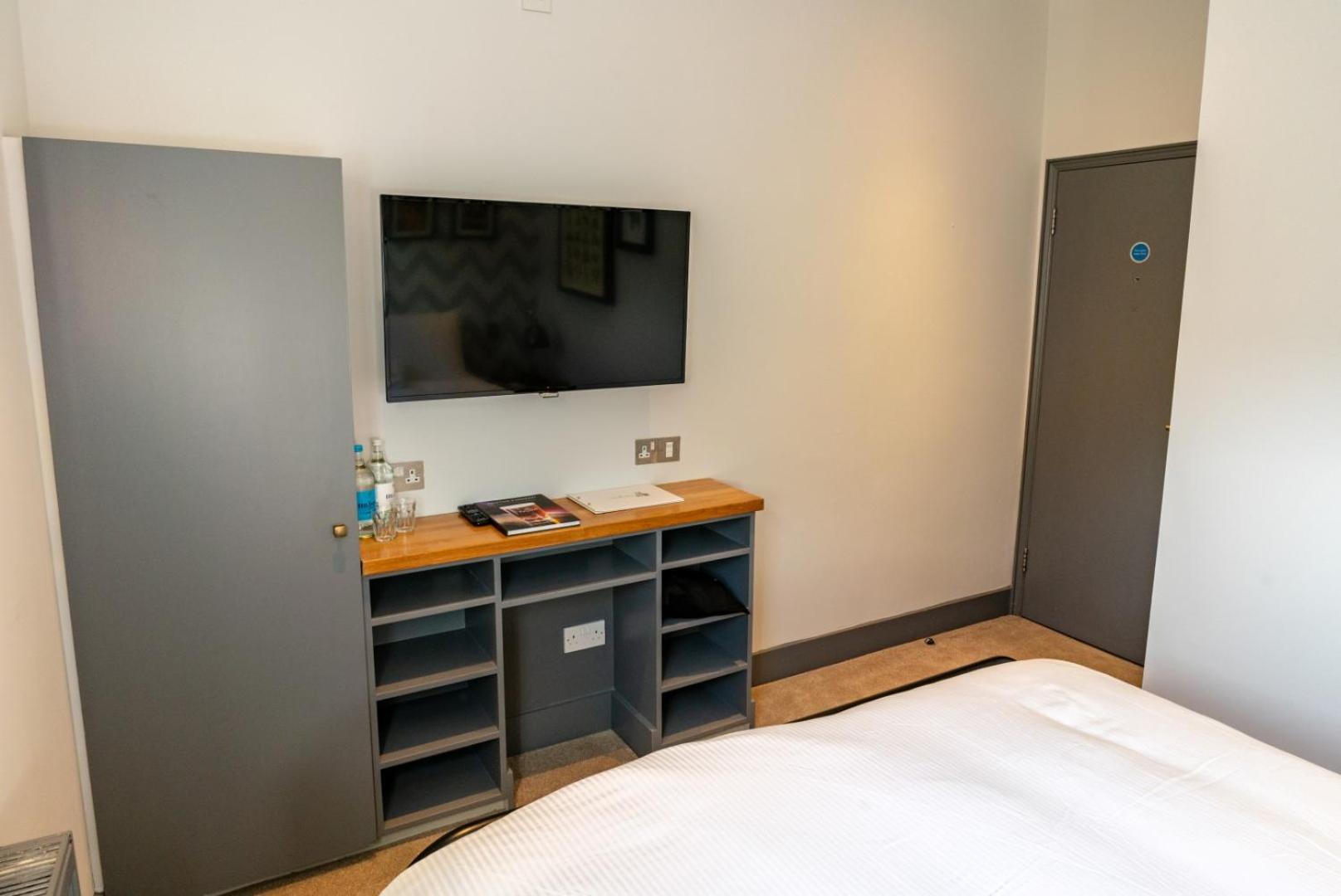 Small Double Room photo 1
