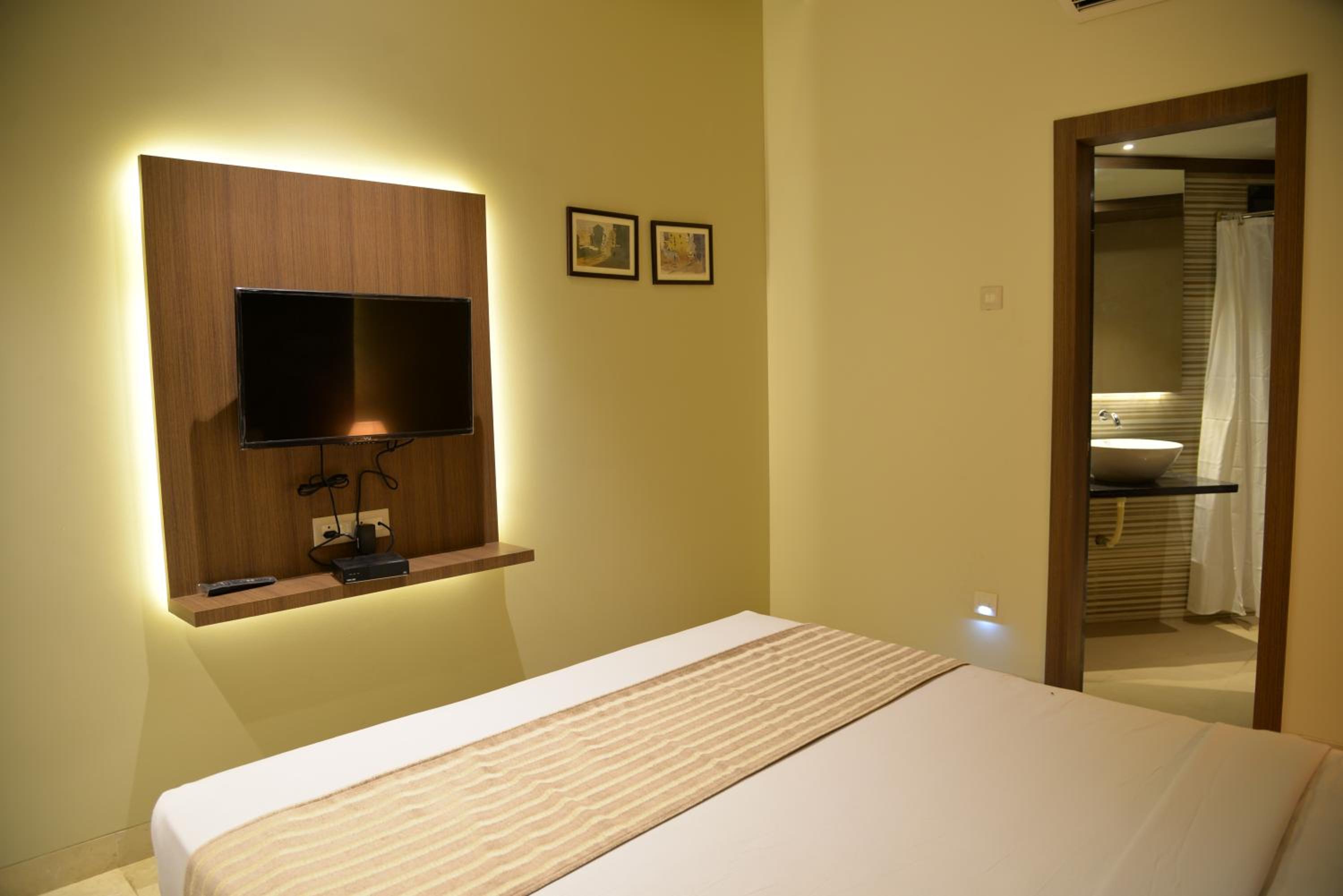 Standard Double Room photo 3