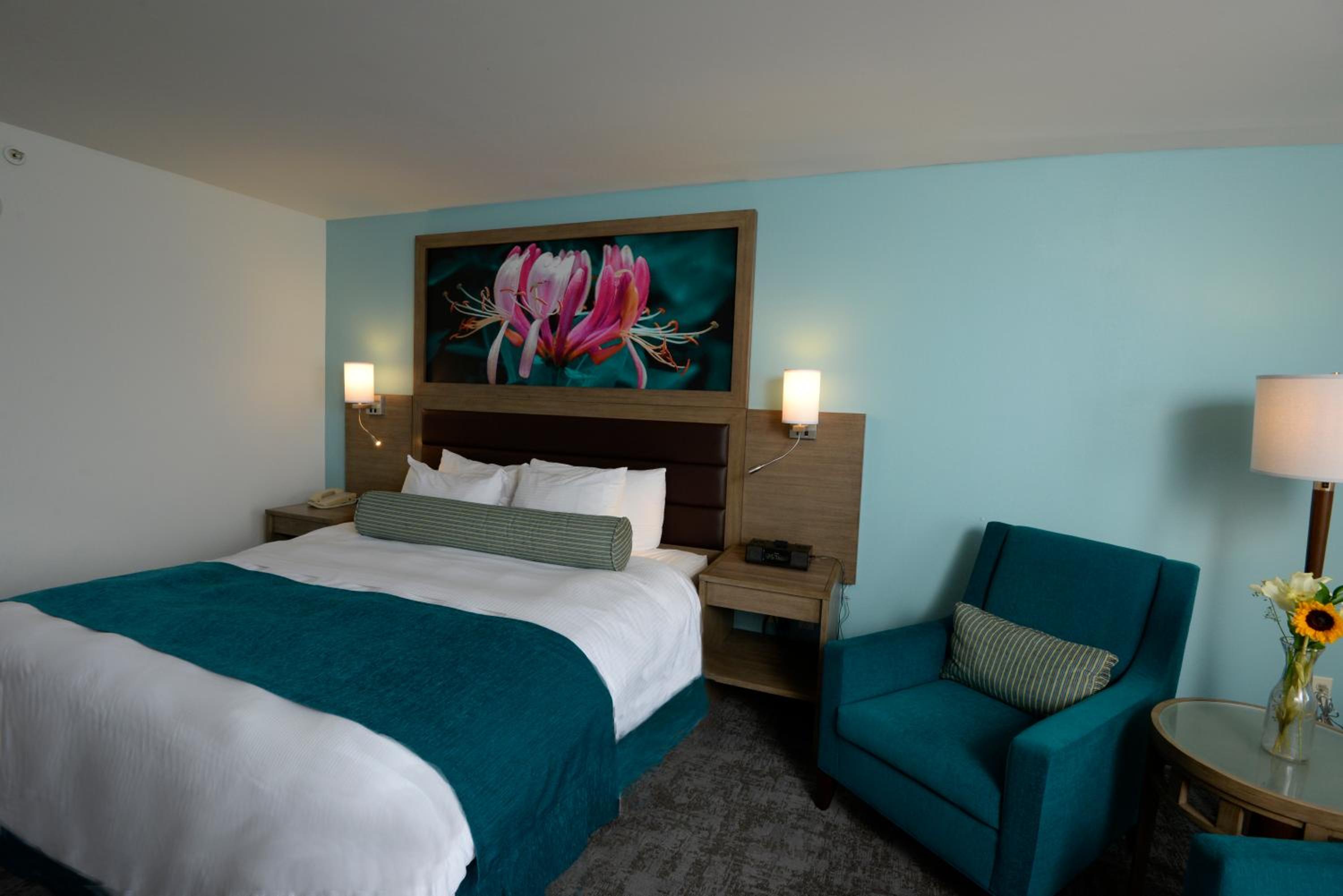 Standard King Room - Photo 2
