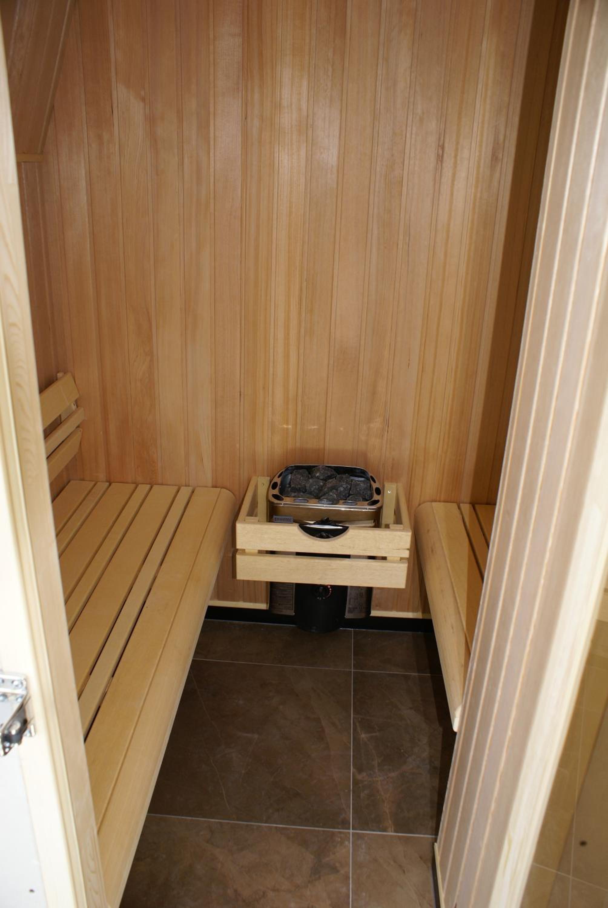Luxury Room with Sauna photo 2