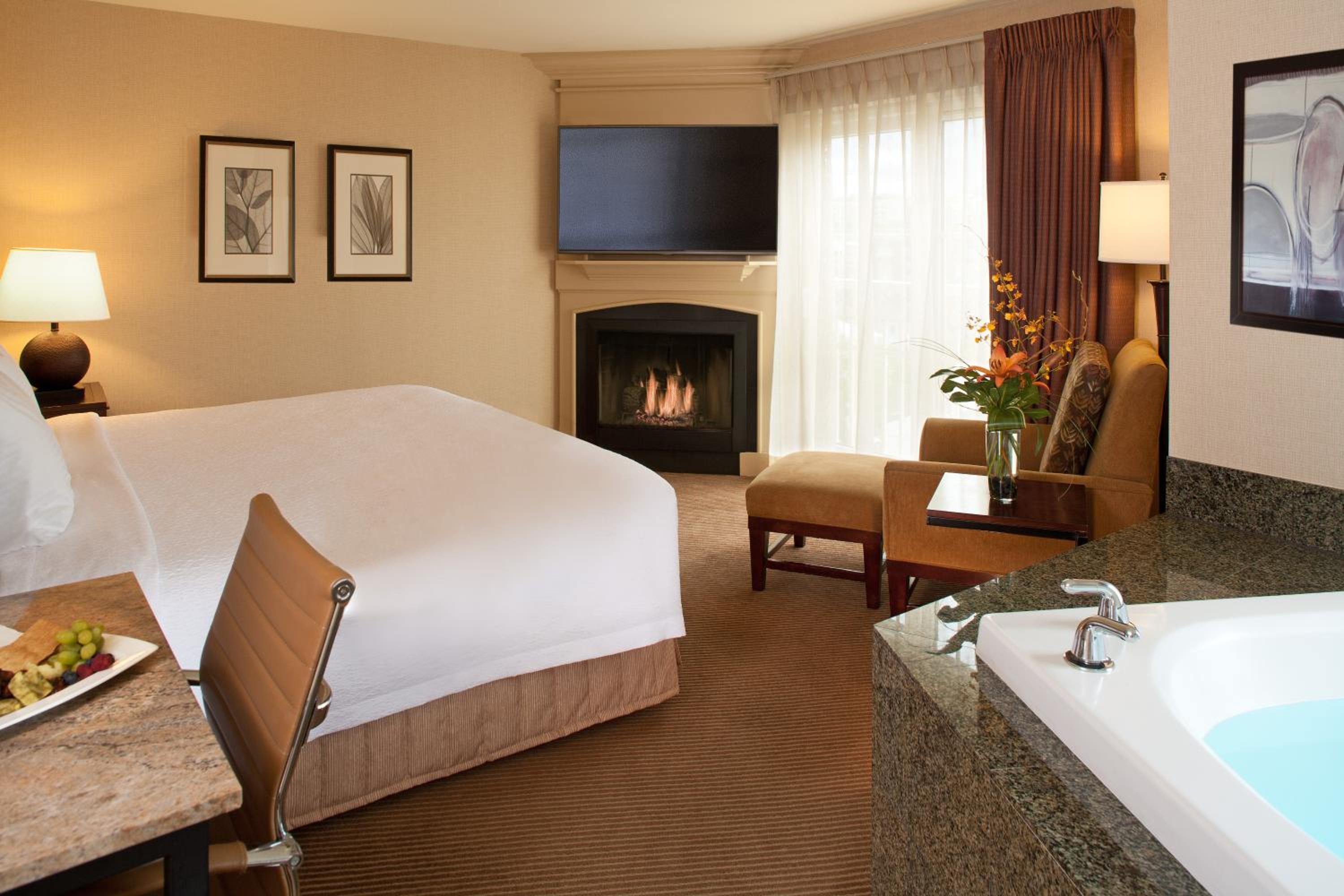 King Room with Whirlpool