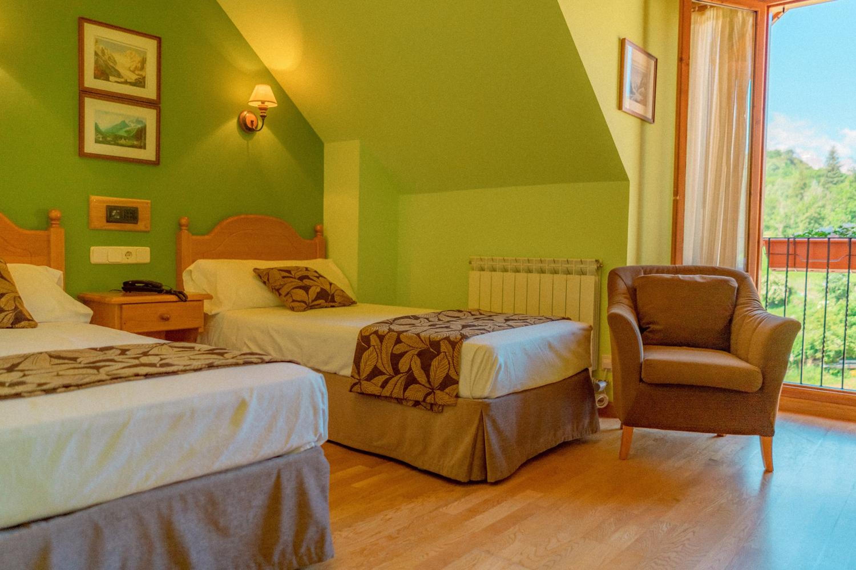 Habitación Doble o con Dos Camas