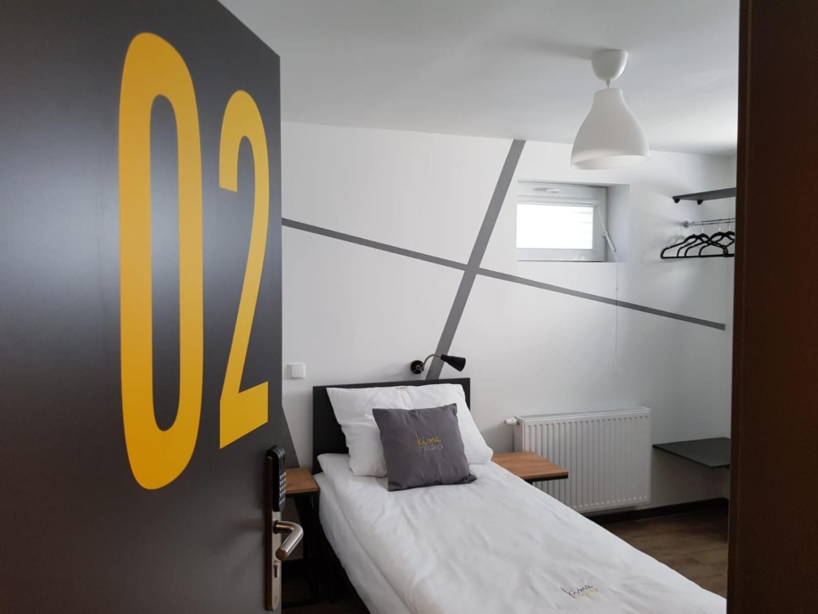 Double or Twin Room with Private Bathroom - Photo 1
