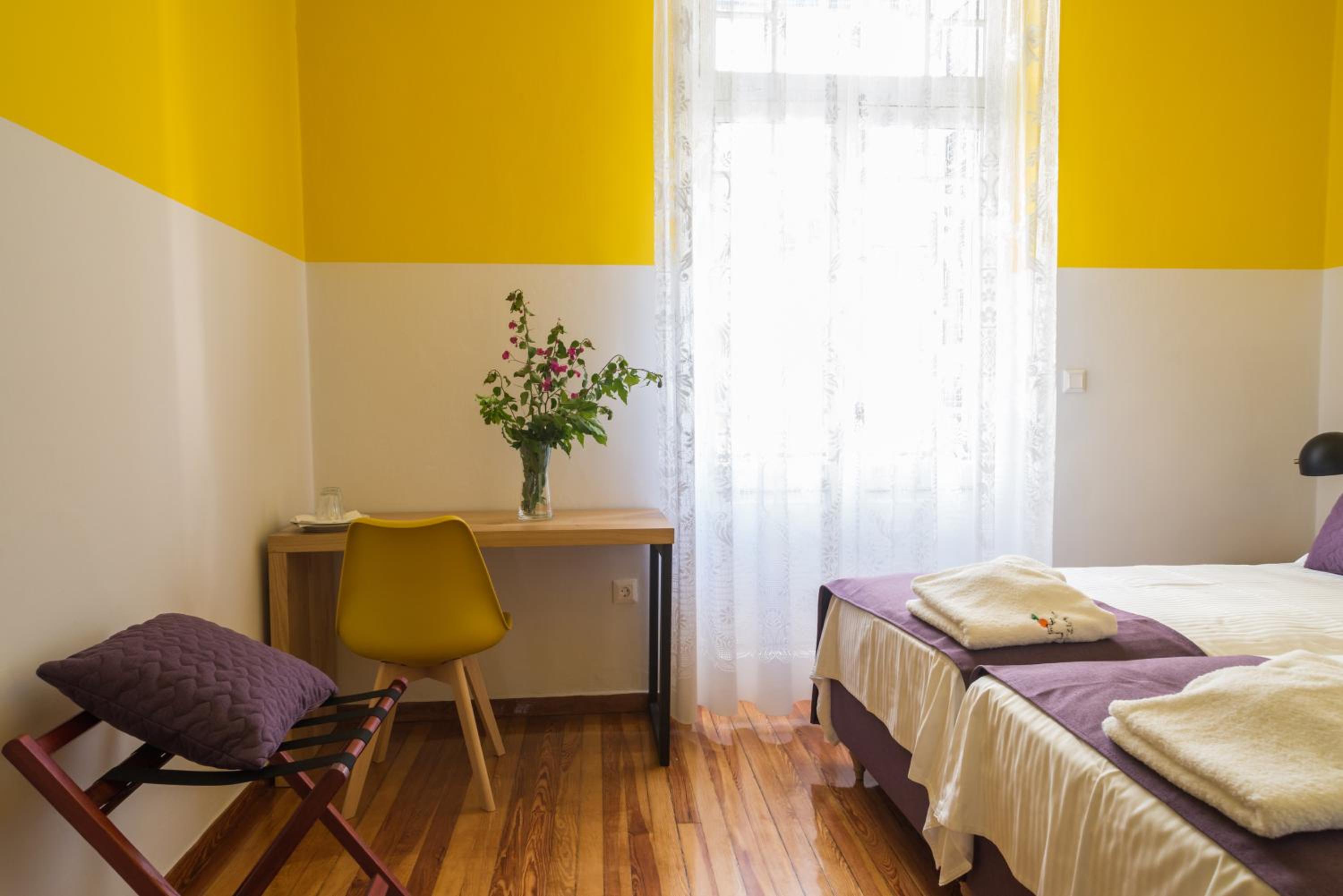 Deluxe Double Room with Balcony photo 3