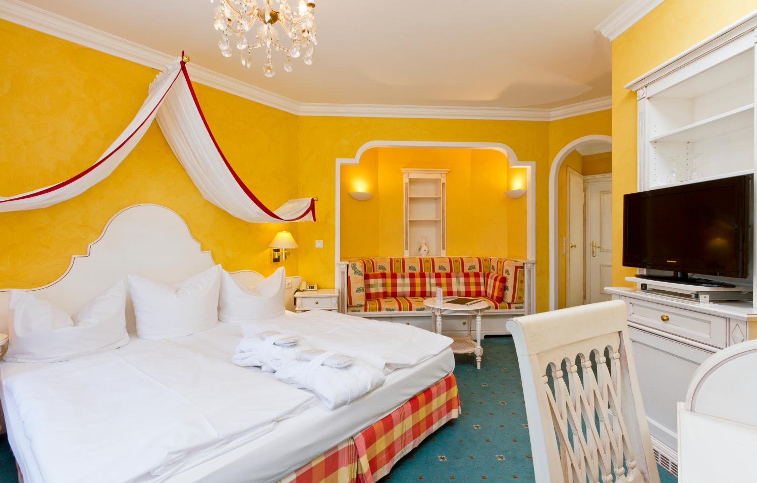 Superior Double Room with Mountain View - Photo 4