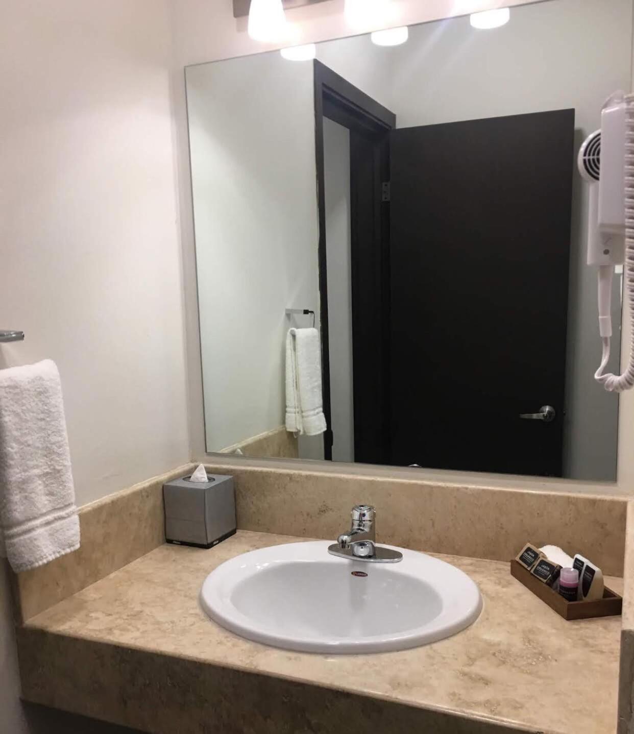 Executive Suite photo 3