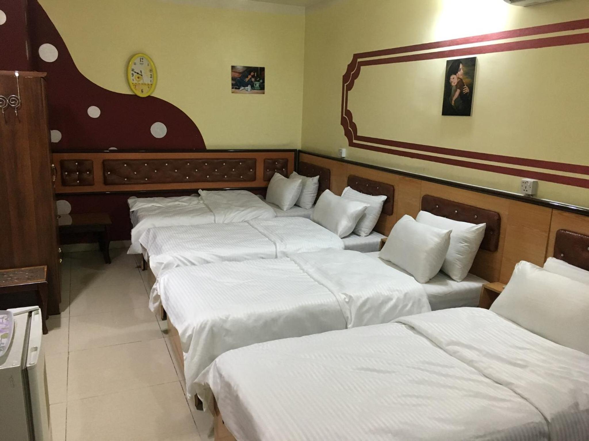 Economy Quadruple Room with Shared Bathroom