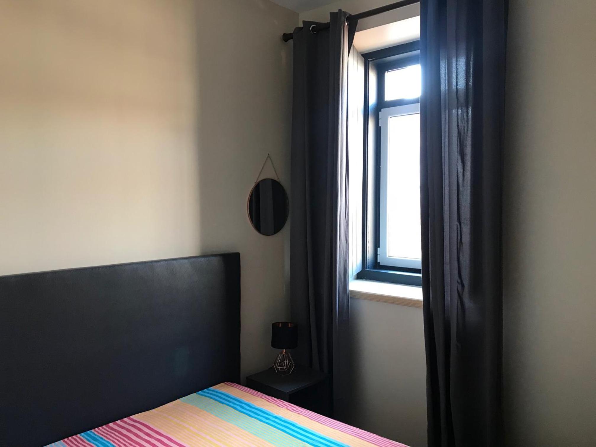 Double or Twin Room with Shower - Photo 6