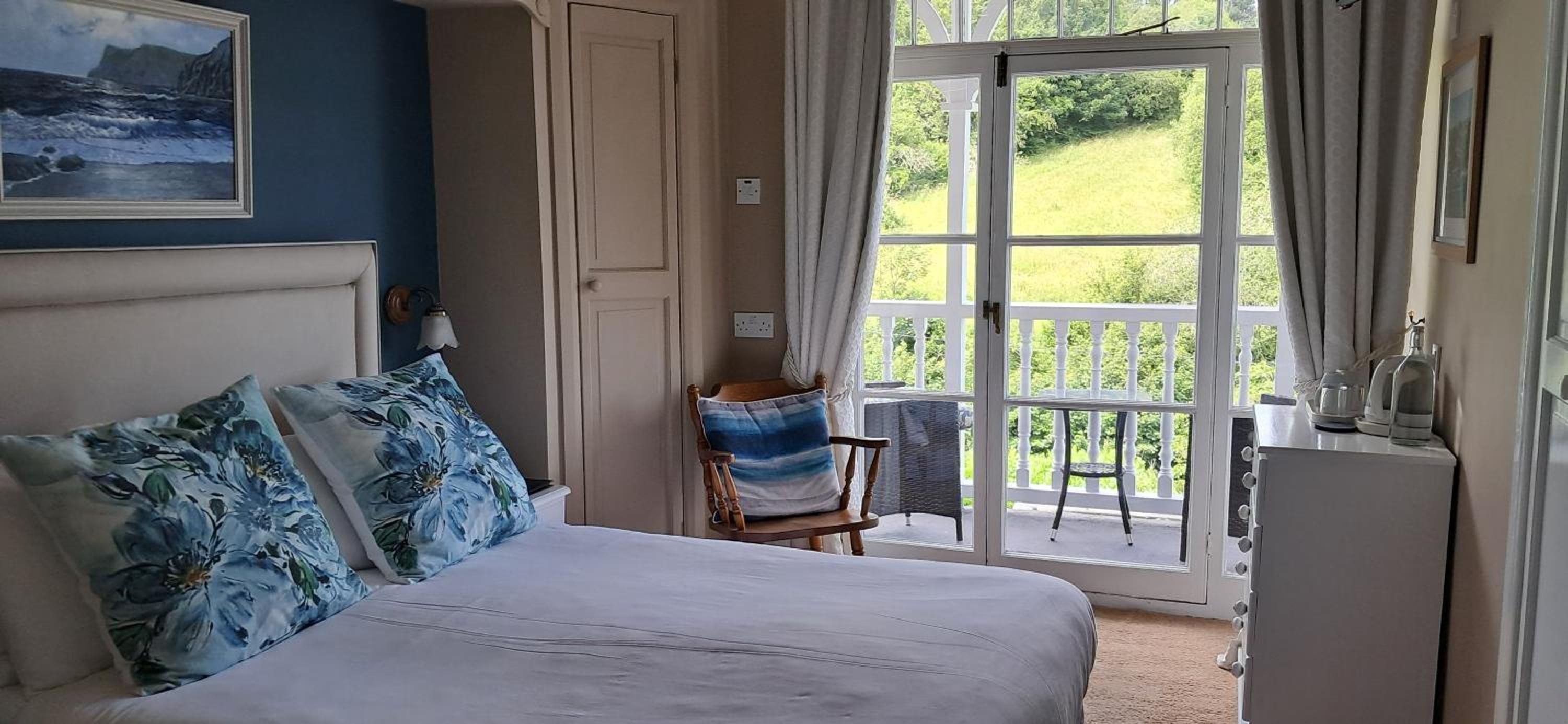 Double Room with Balcony and Sea View