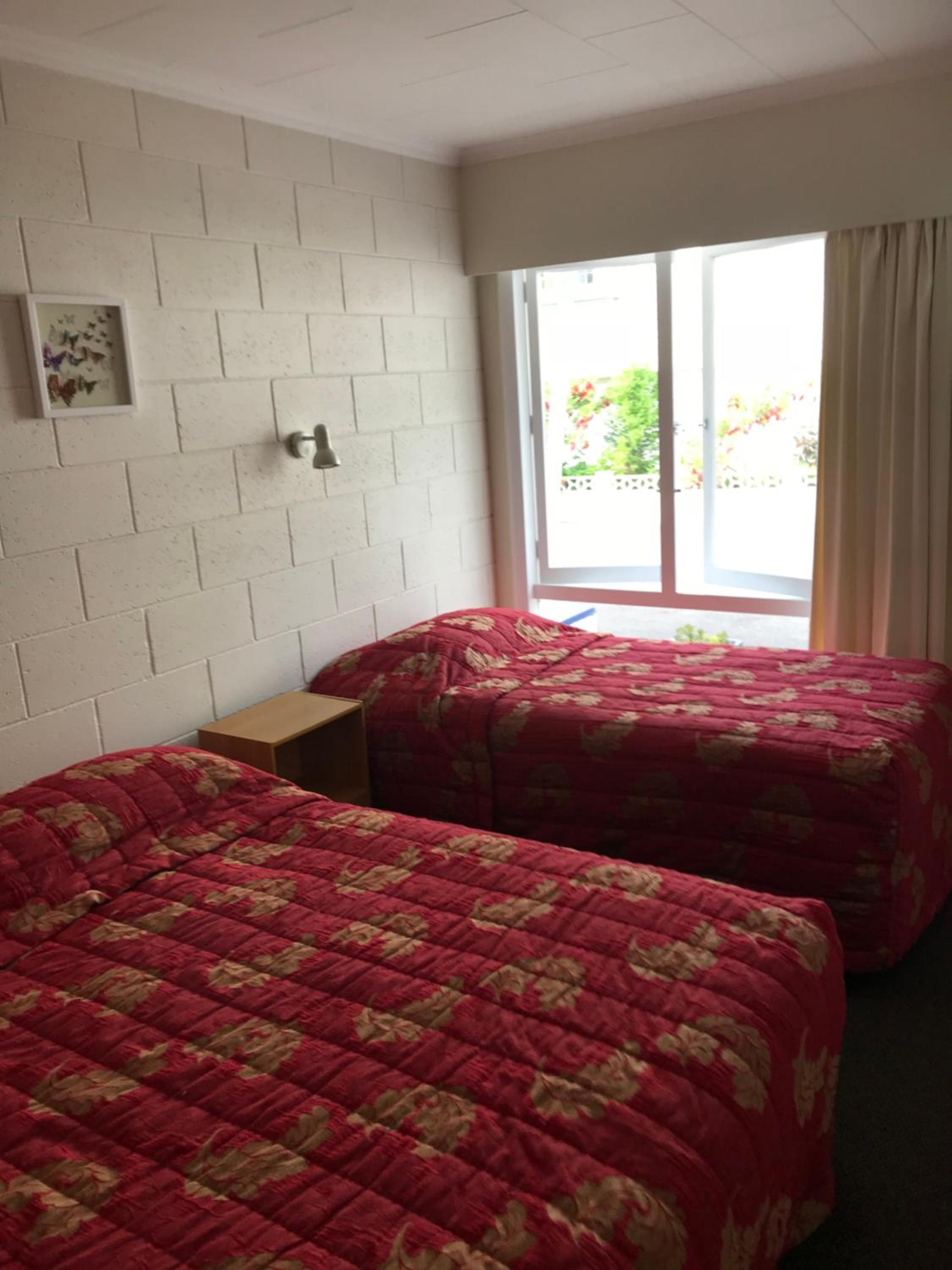 Double or Twin Room with Bathroom - Photo 1