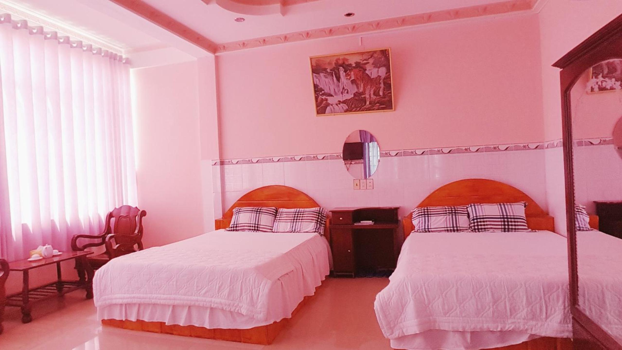 Quadruple Room with River View