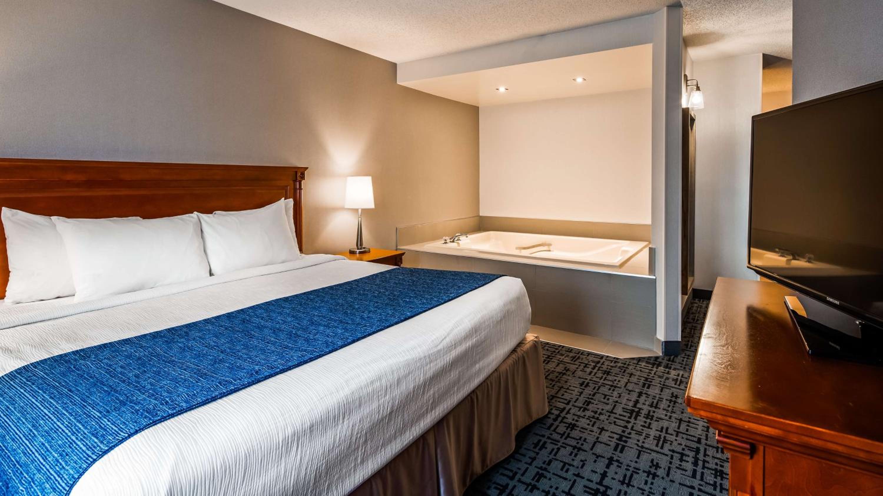 King Suite with Kitchenette