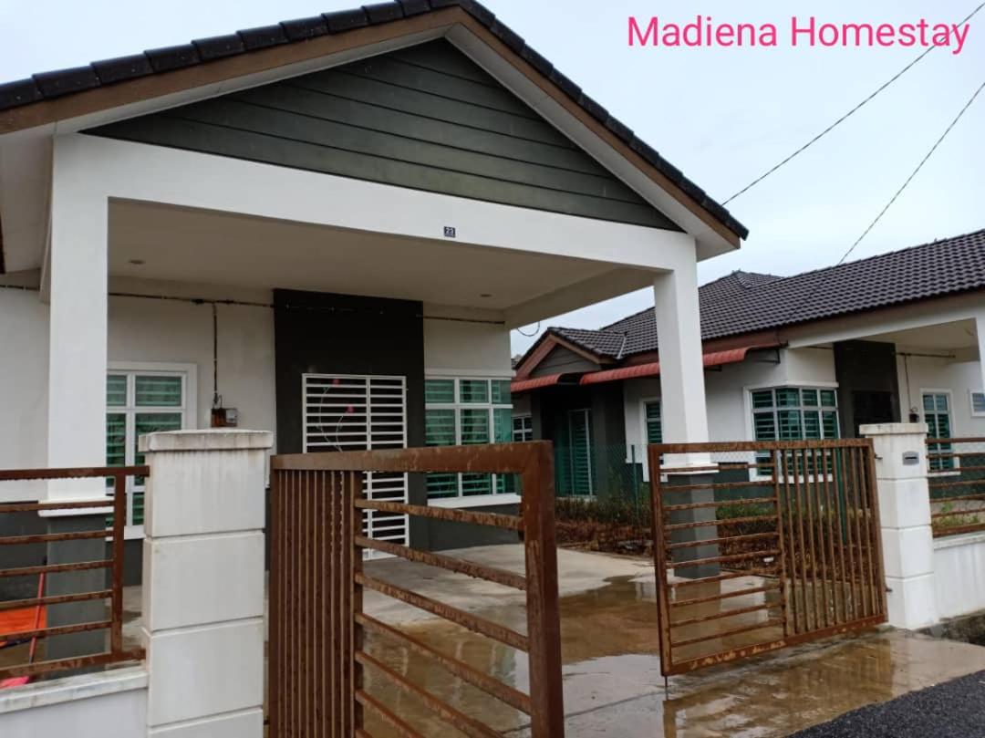 Three-Bedroom House photo 1