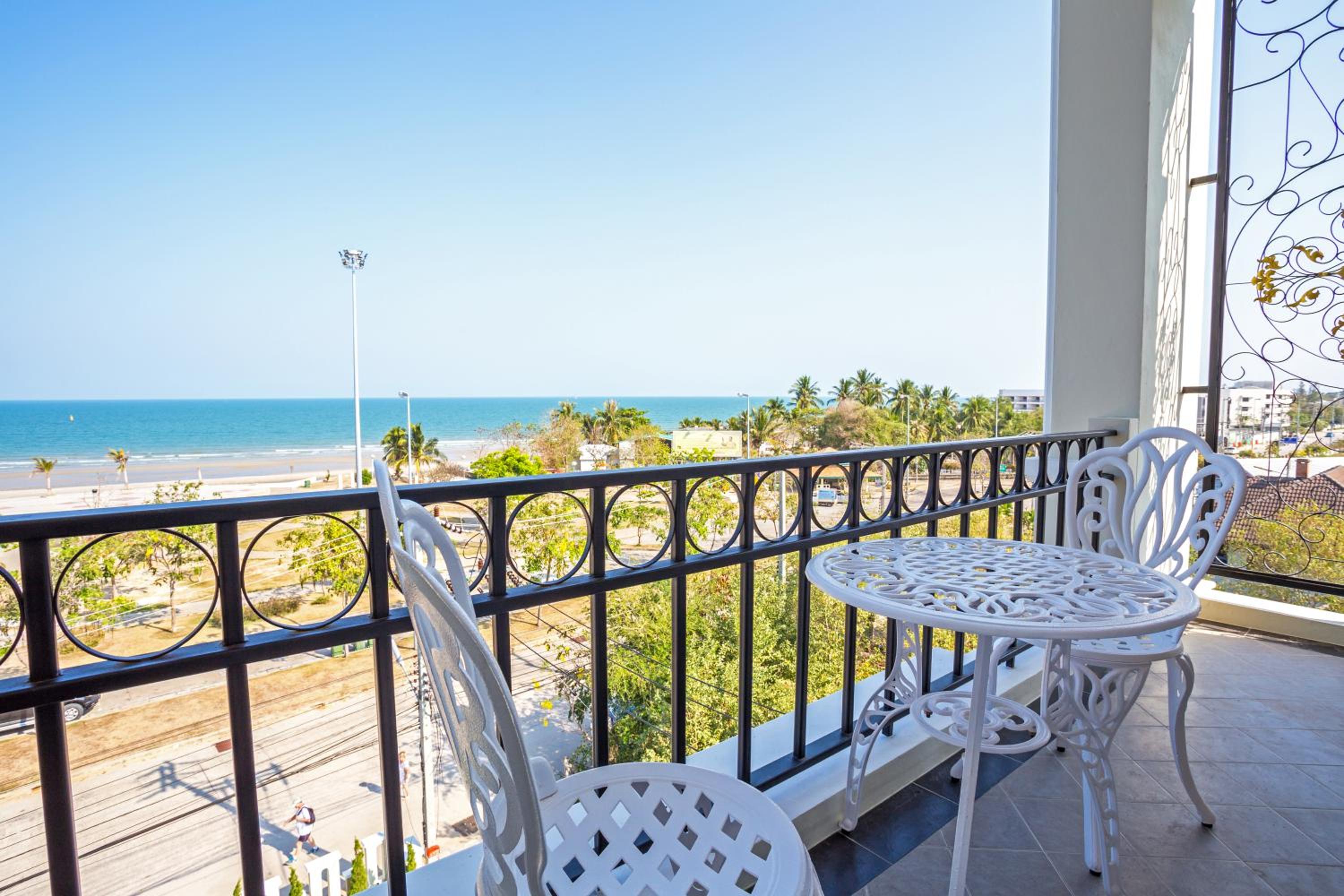 Executive Double Room with Sea View photo 2