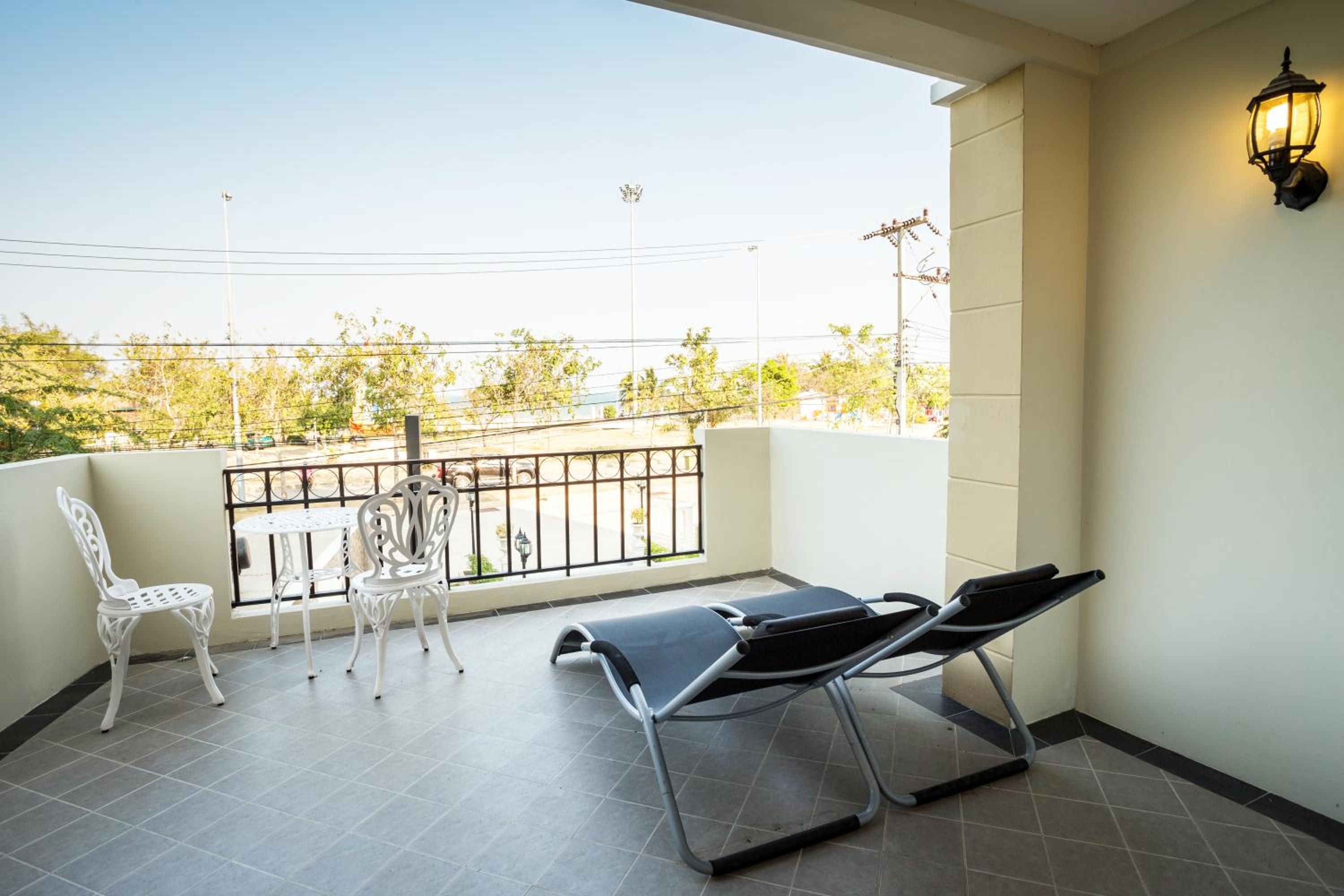  Superior Twin Room with Balcony photo 3