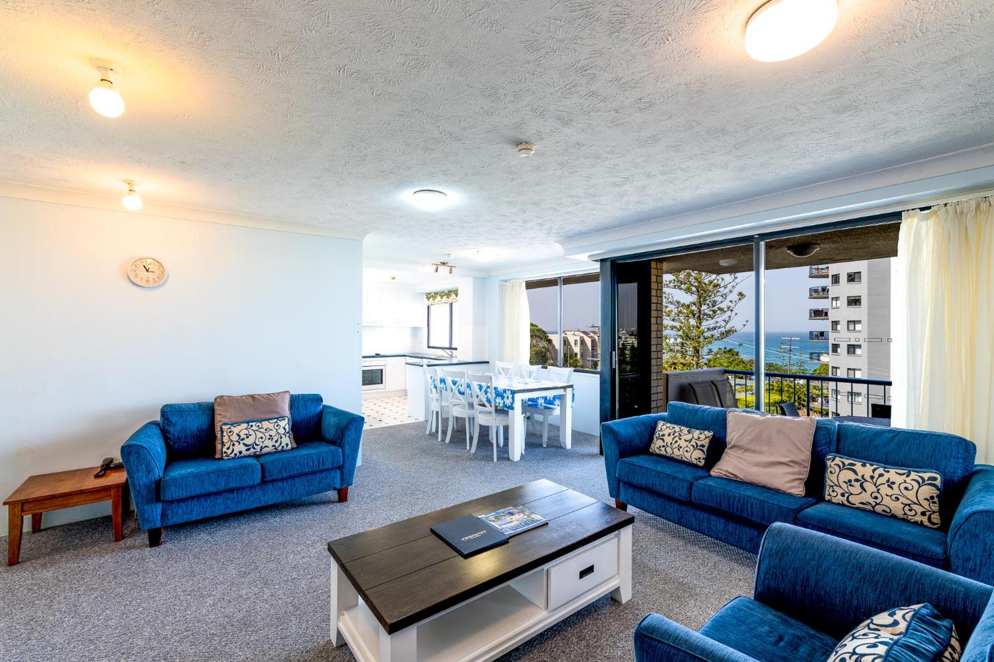 Three Bedroom Apartment Ocean Views Lower Level