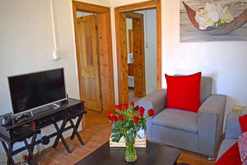 Apartment - Photo 3