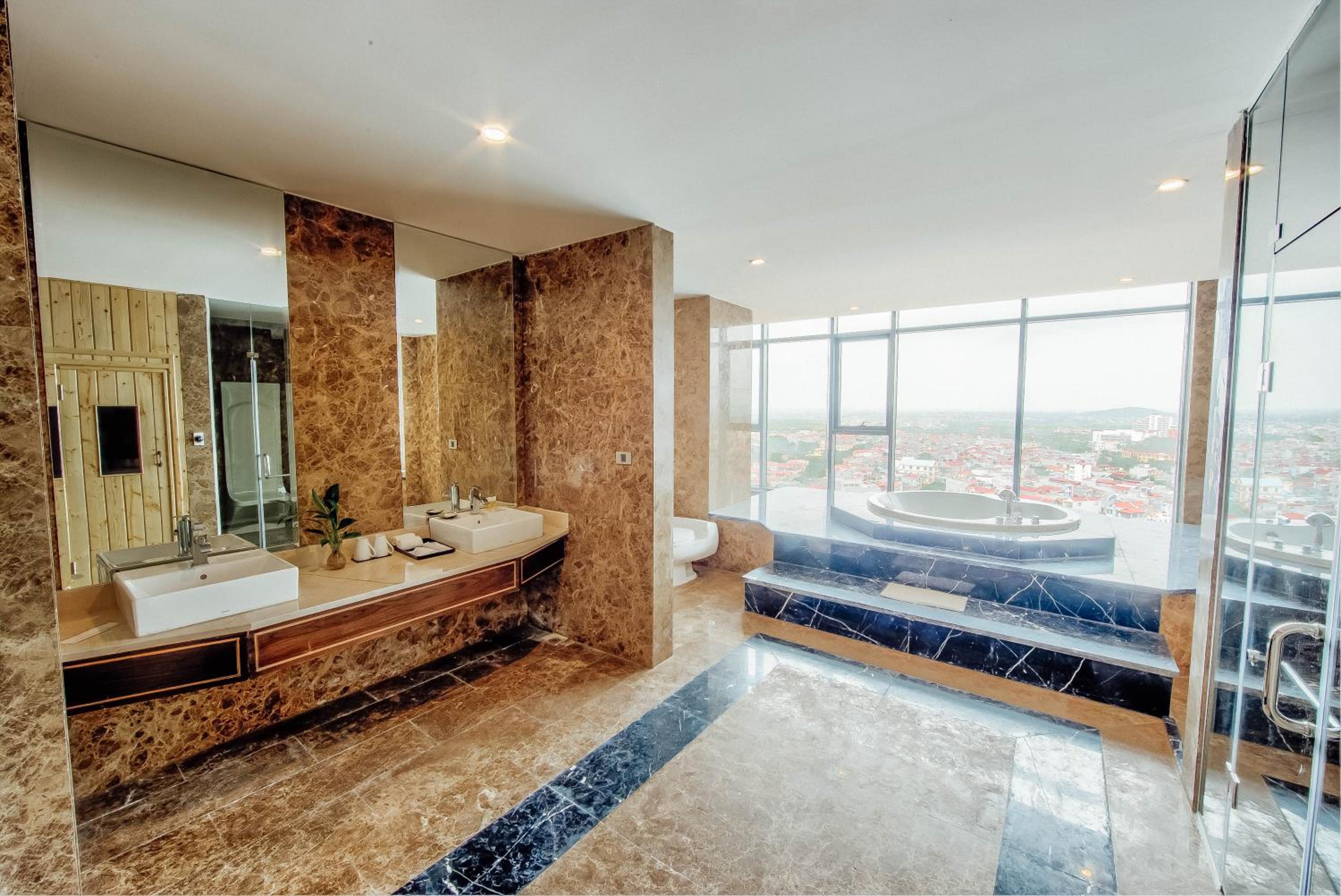 Presidential Suite photo 3