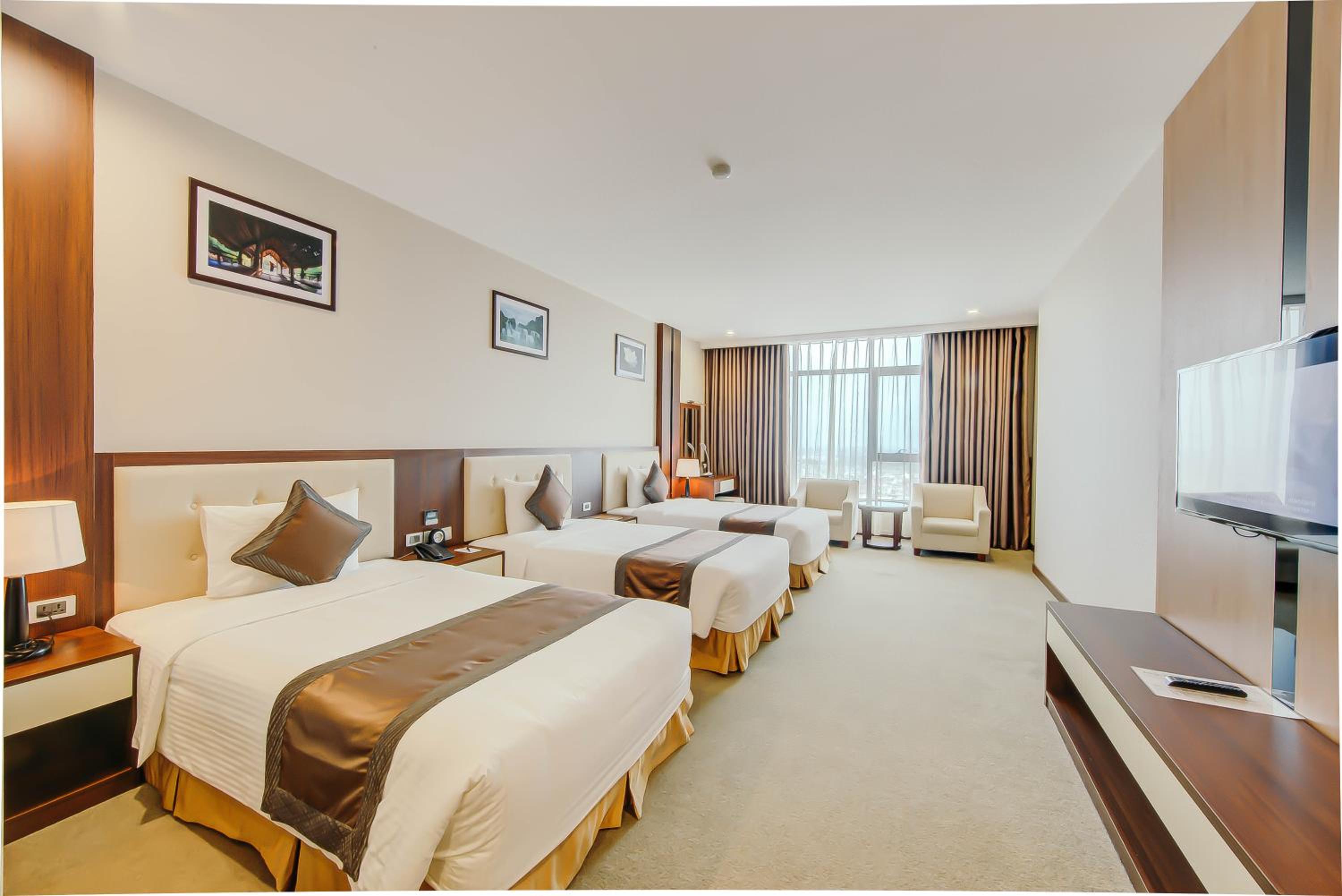Deluxe Triple Room