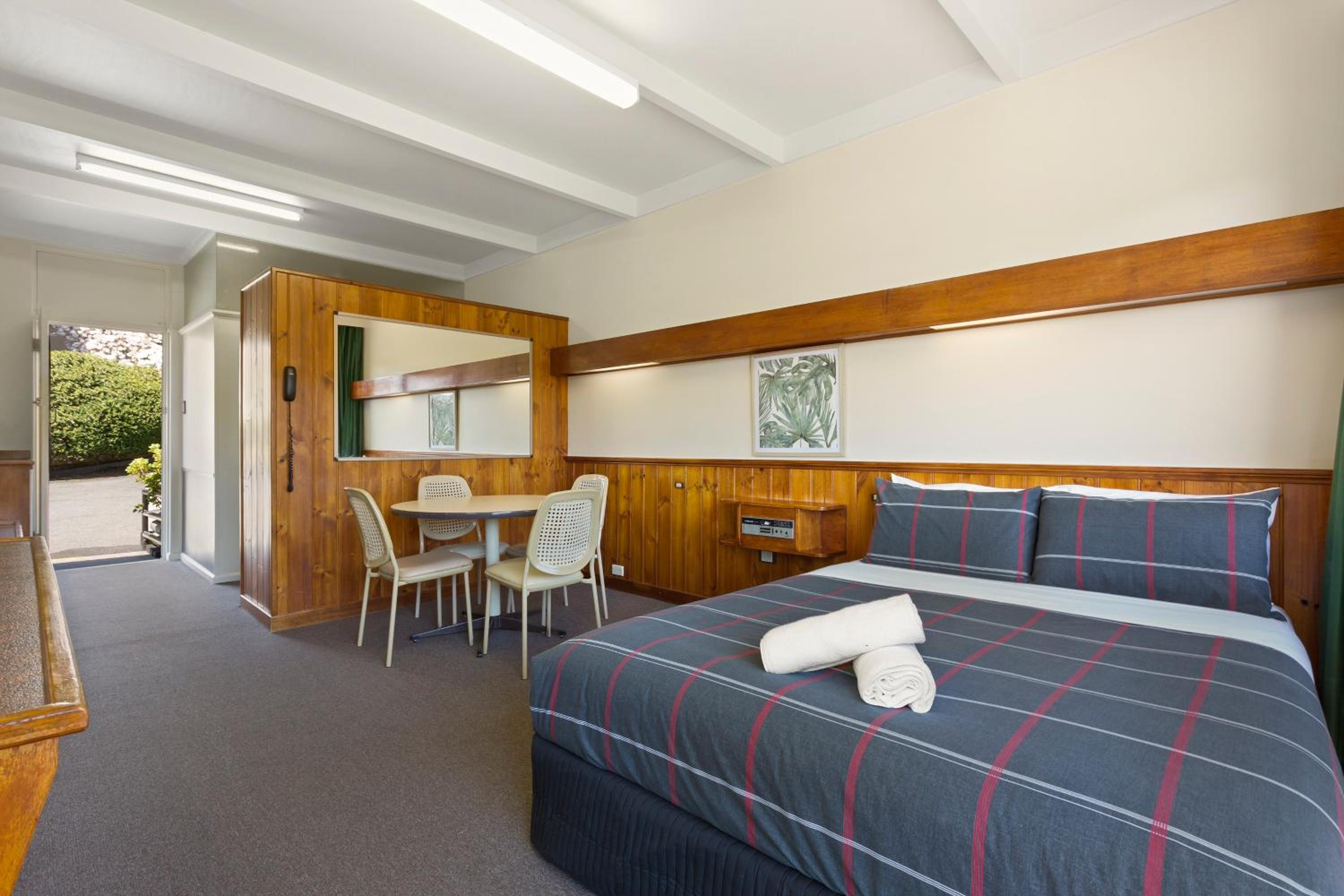 One-Bedroom Family Room