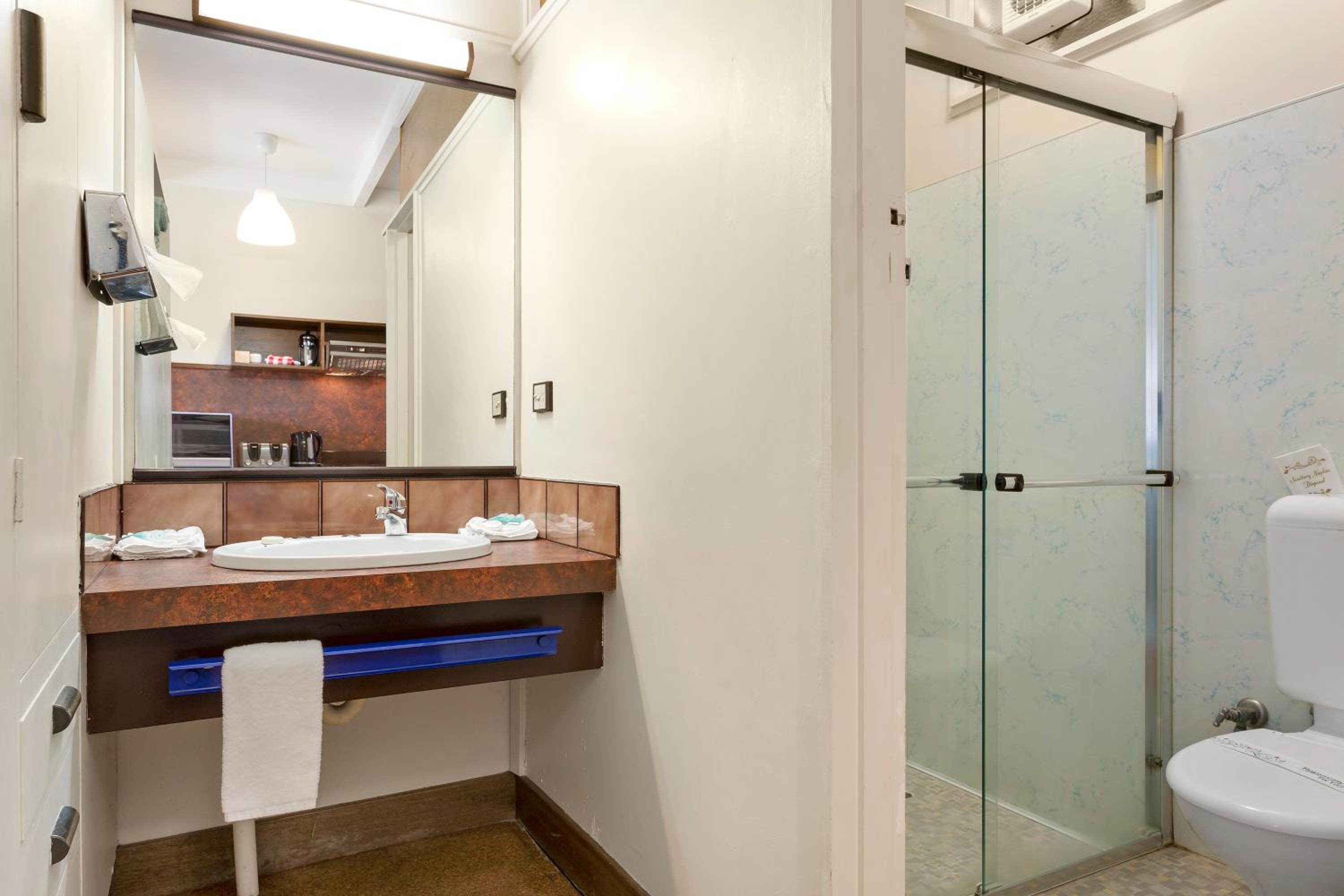 Two-Bedroom Apartment - Photo 4