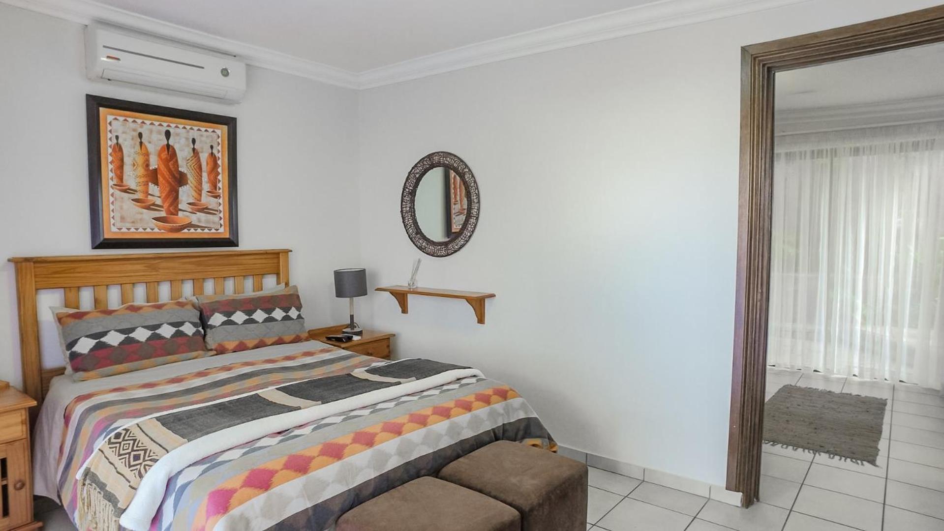 Queen Room photo 3