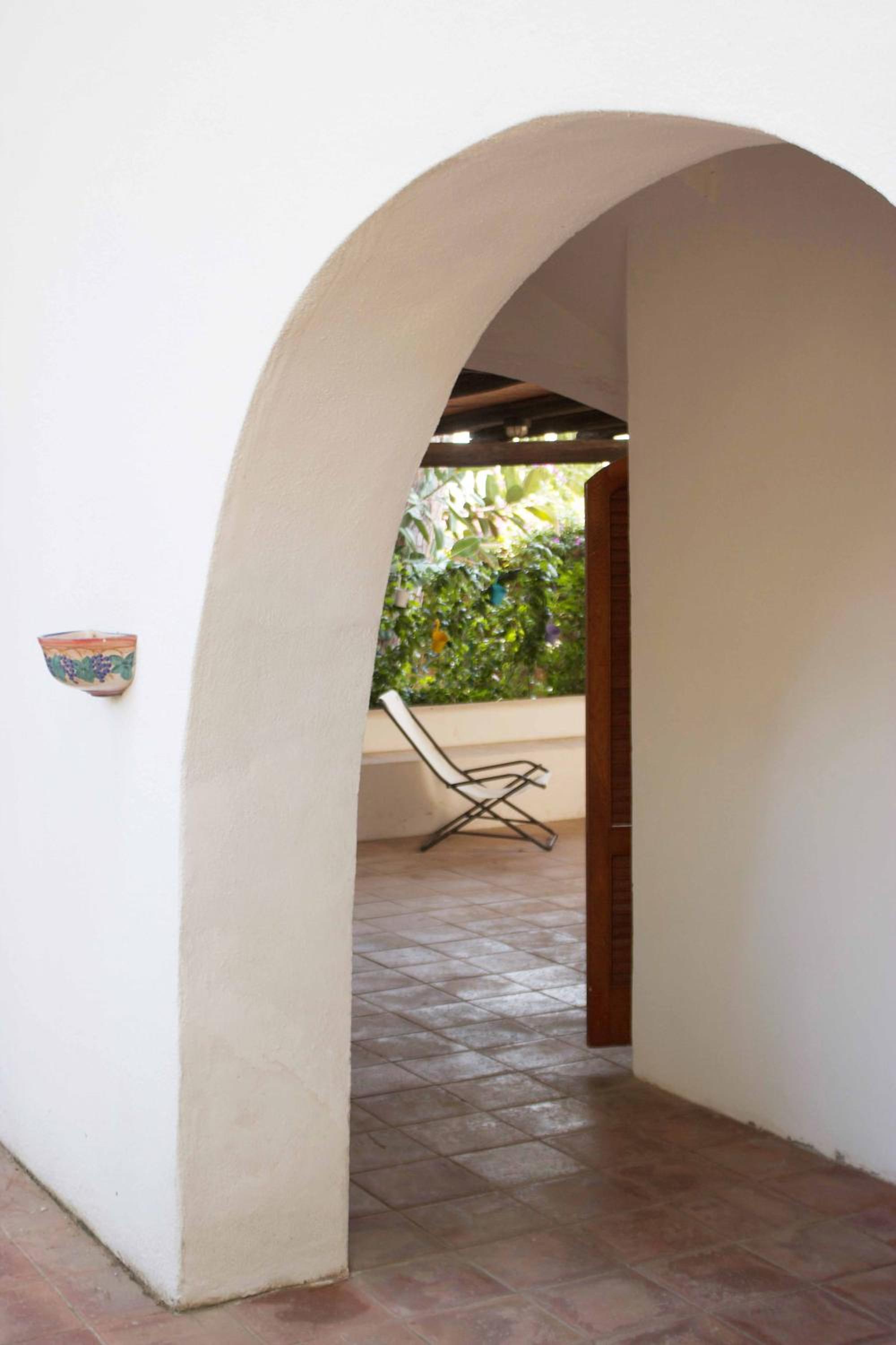 Apartment with Garden View