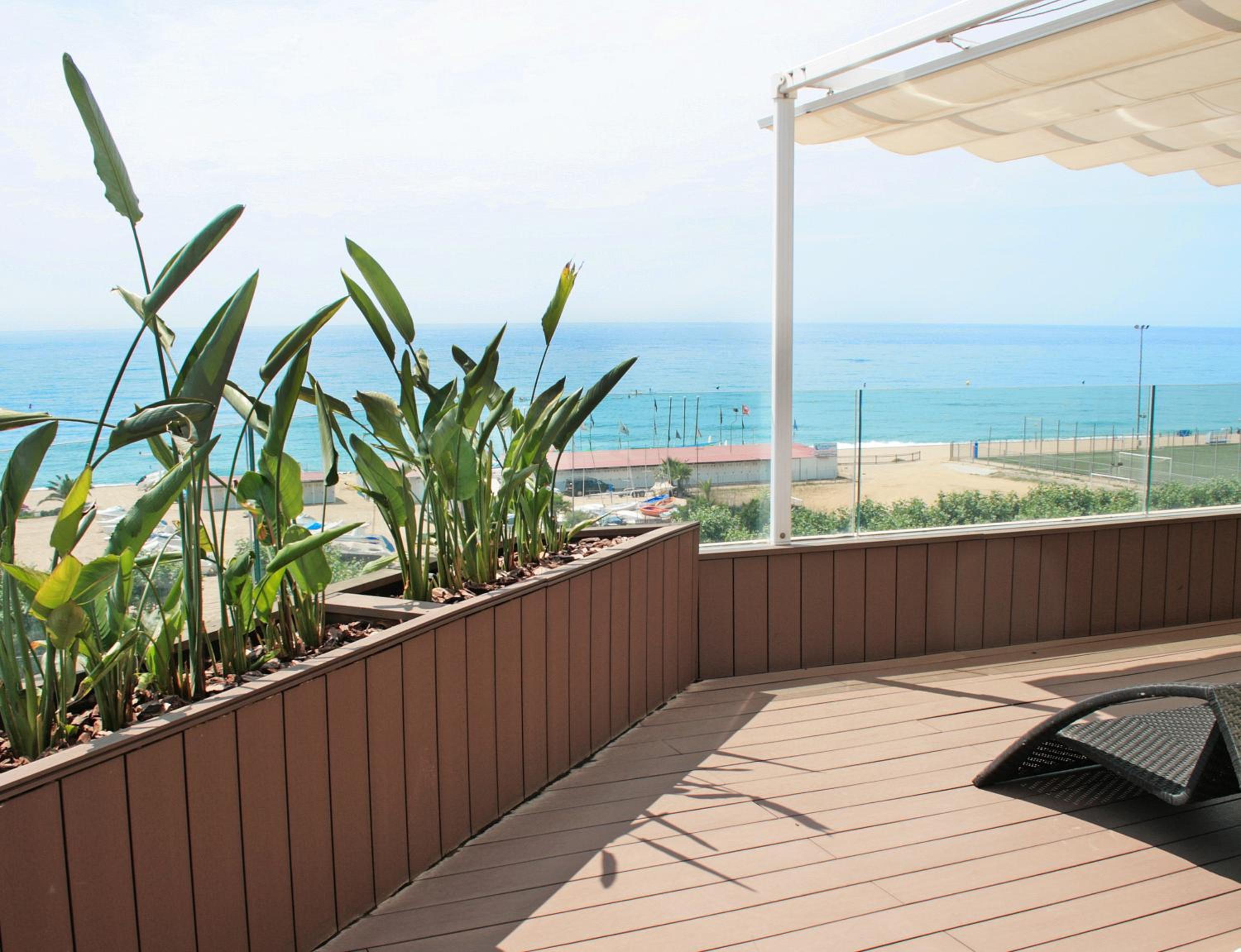Deluxe Double Room with Sea View photo 2