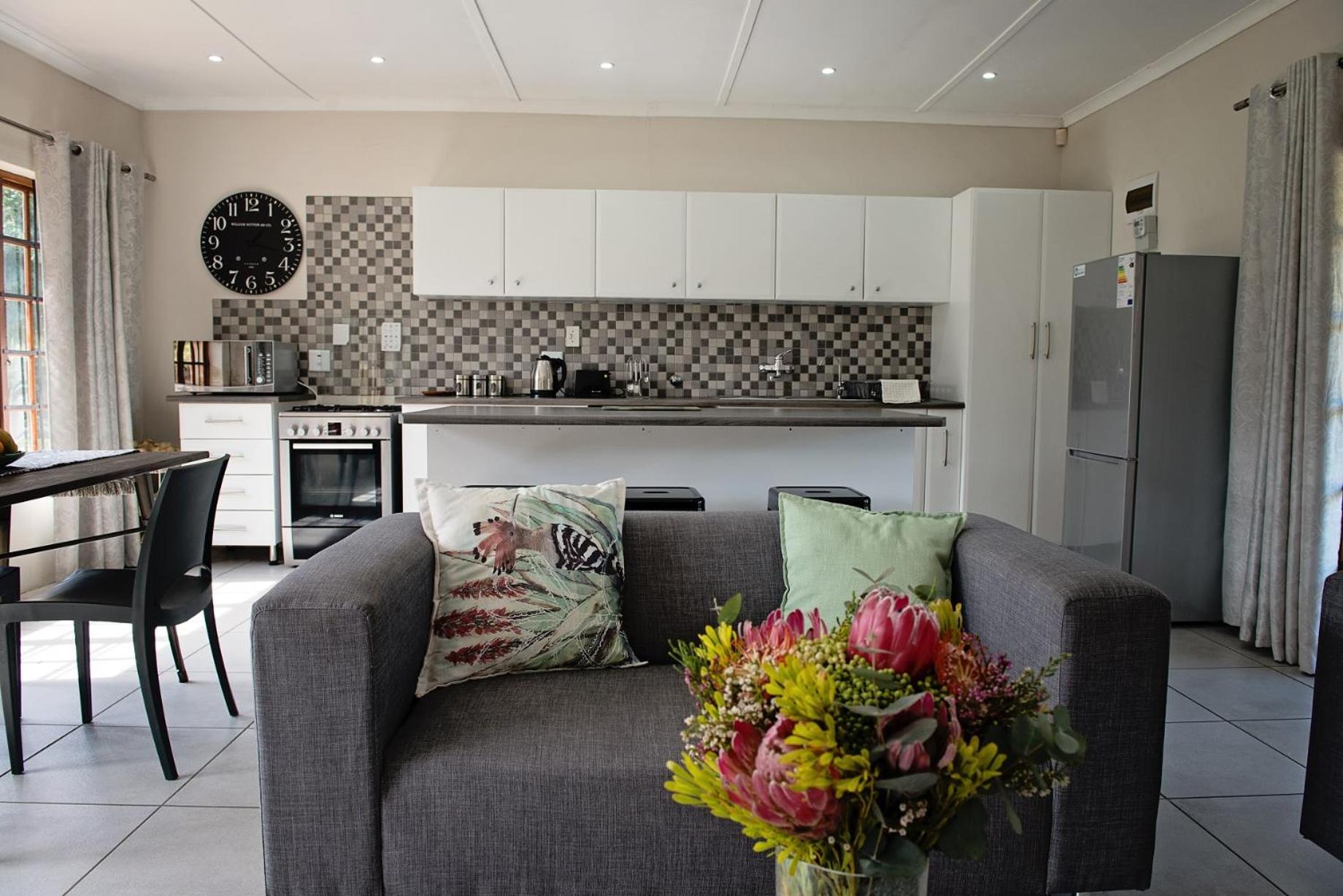 Self-Catering Cottage - Photo 3