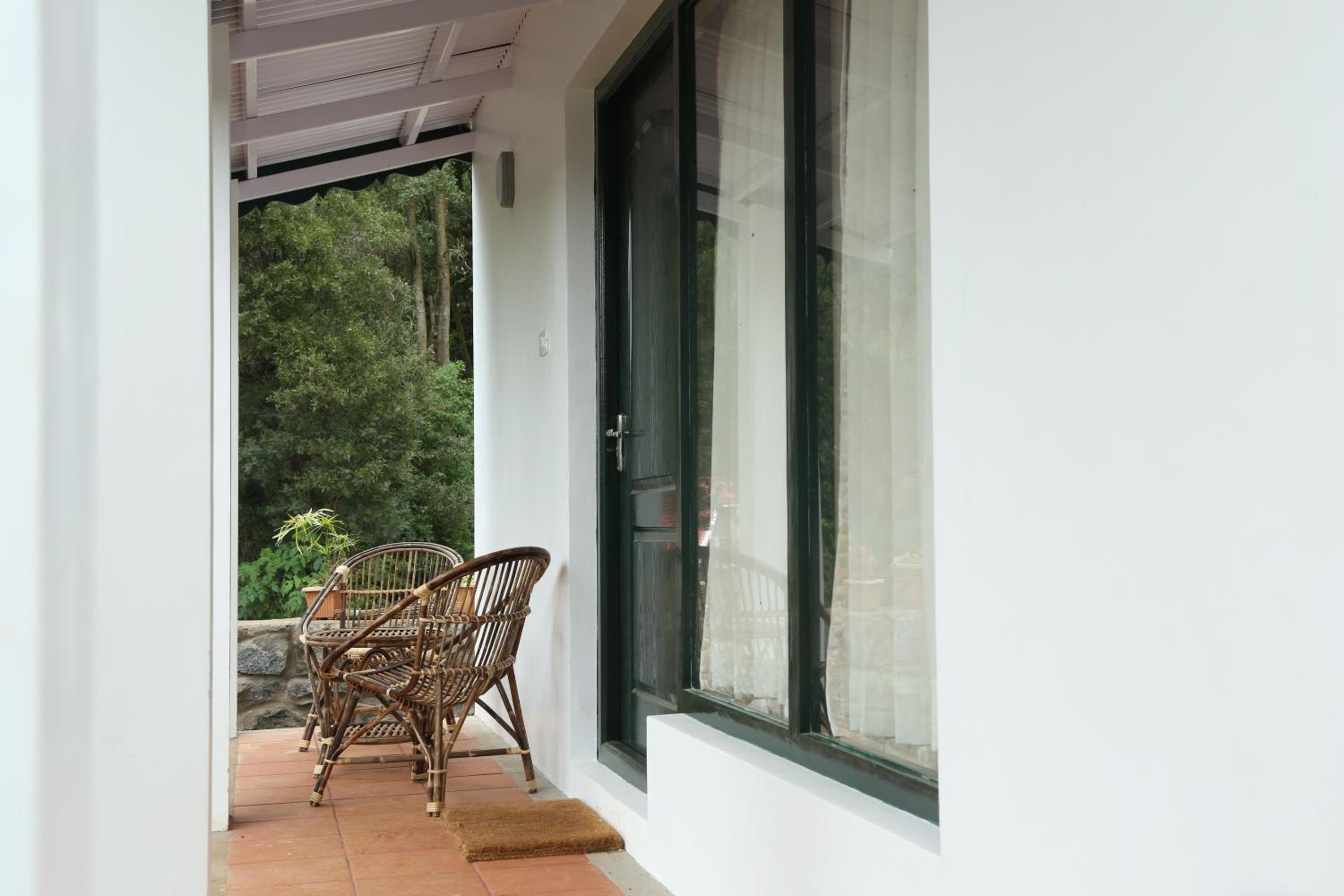 Double Room with Garden View - Photo 2