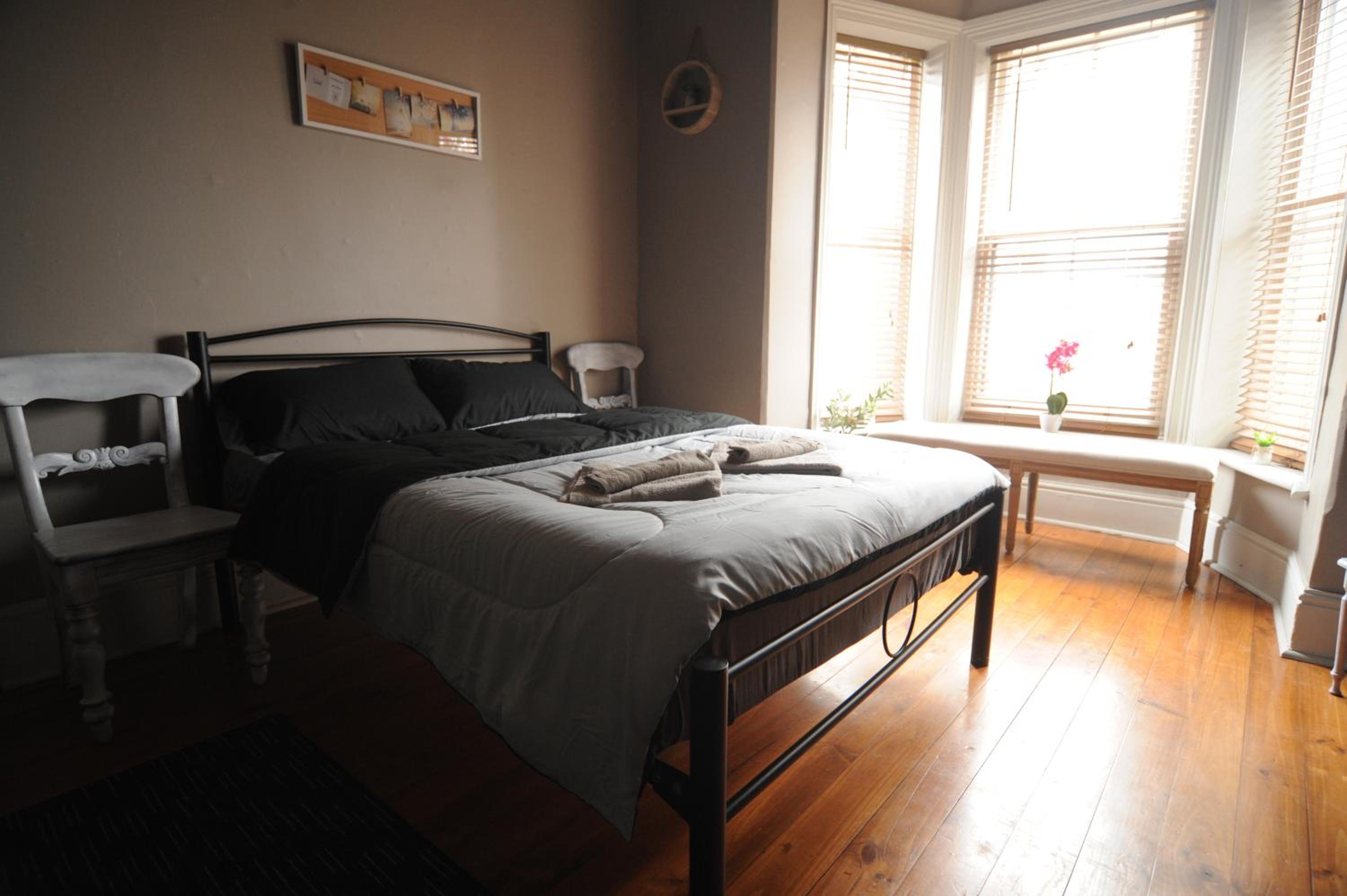 Double Room - Photo 11
