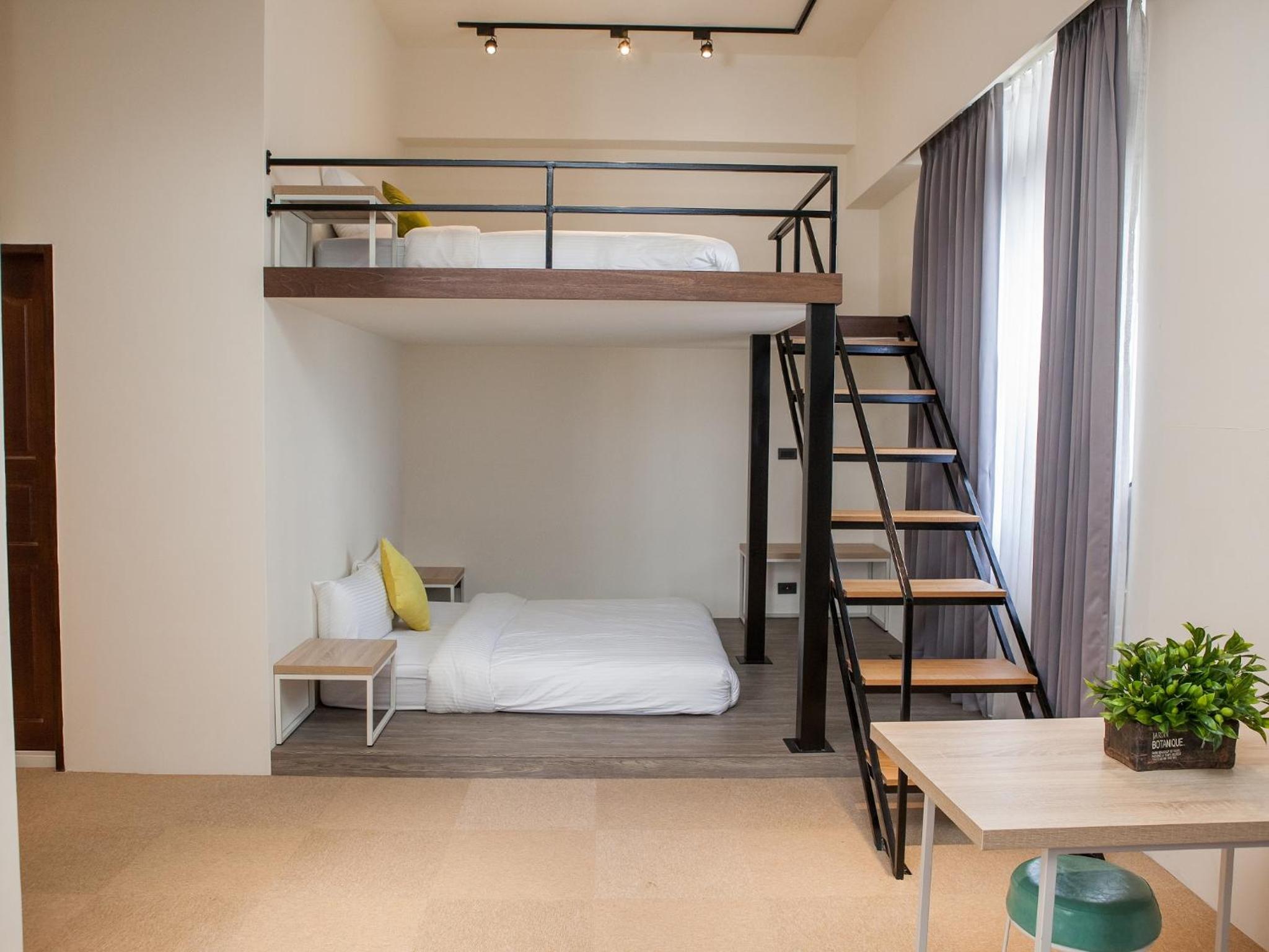 Deluxe Quadruple Room
