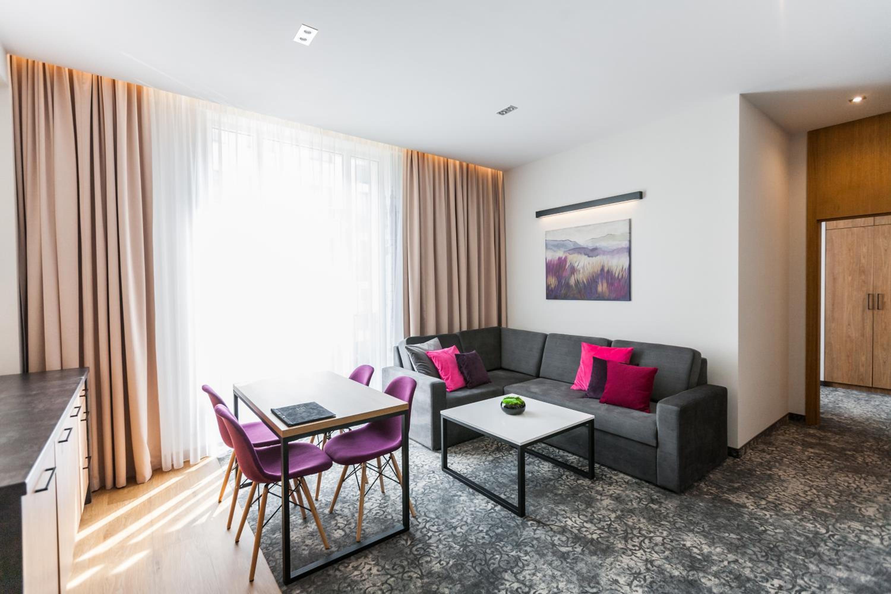 One-Bedroom Standard Apartment