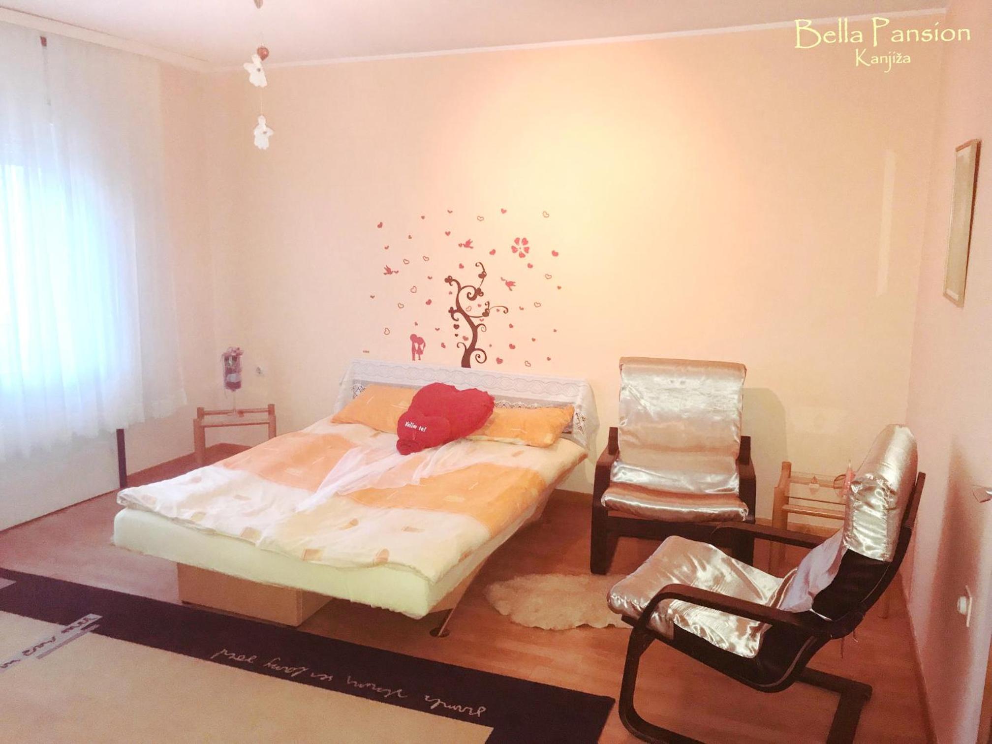 Double Room with Private Bathroom photo 1