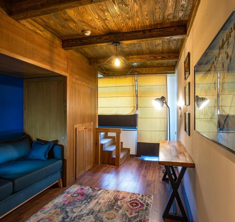 Dubla Superior cu acces la jacuzzi & saună