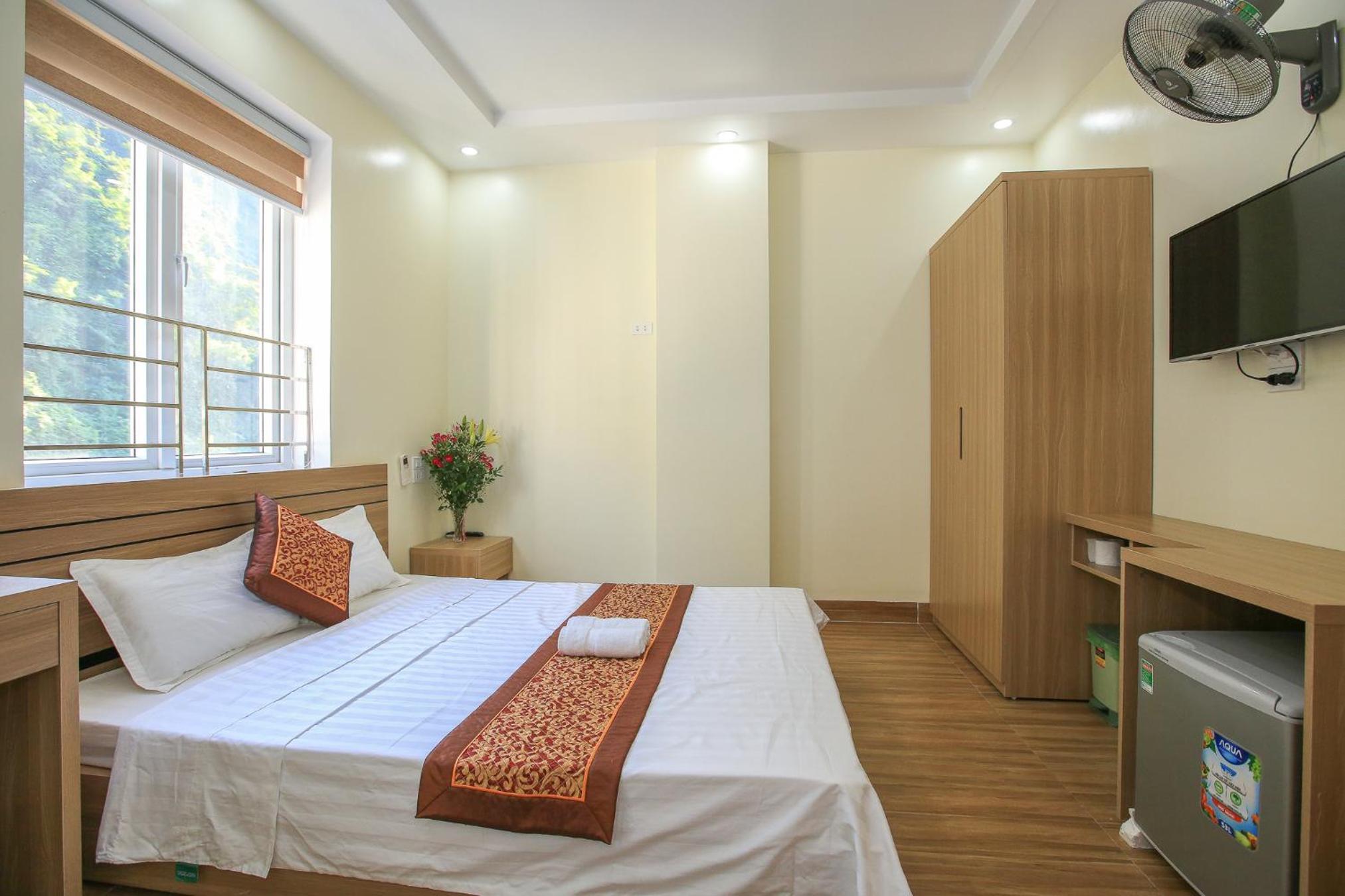 Large Double Room - Photo 12