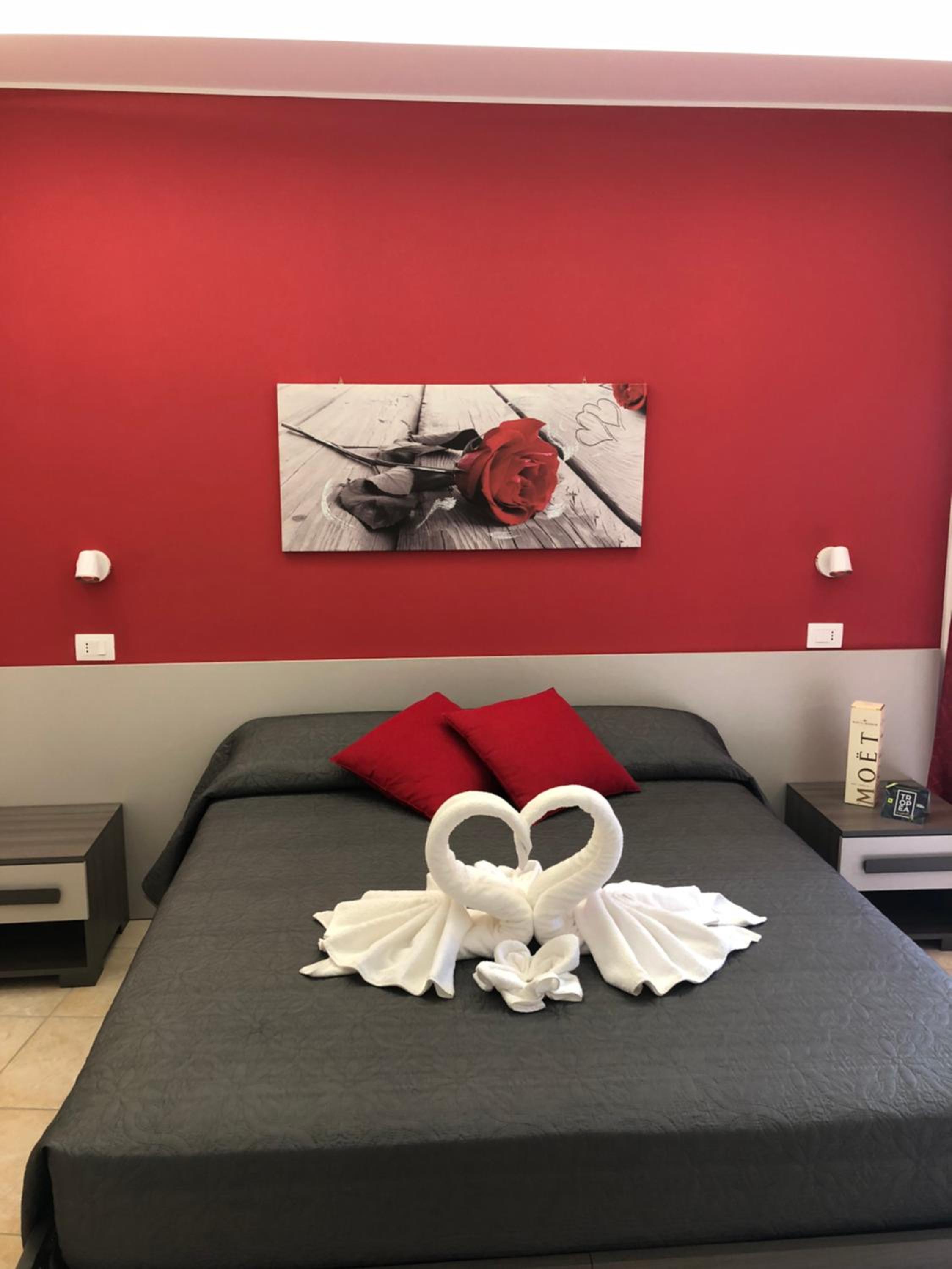 Queen Room photo 1