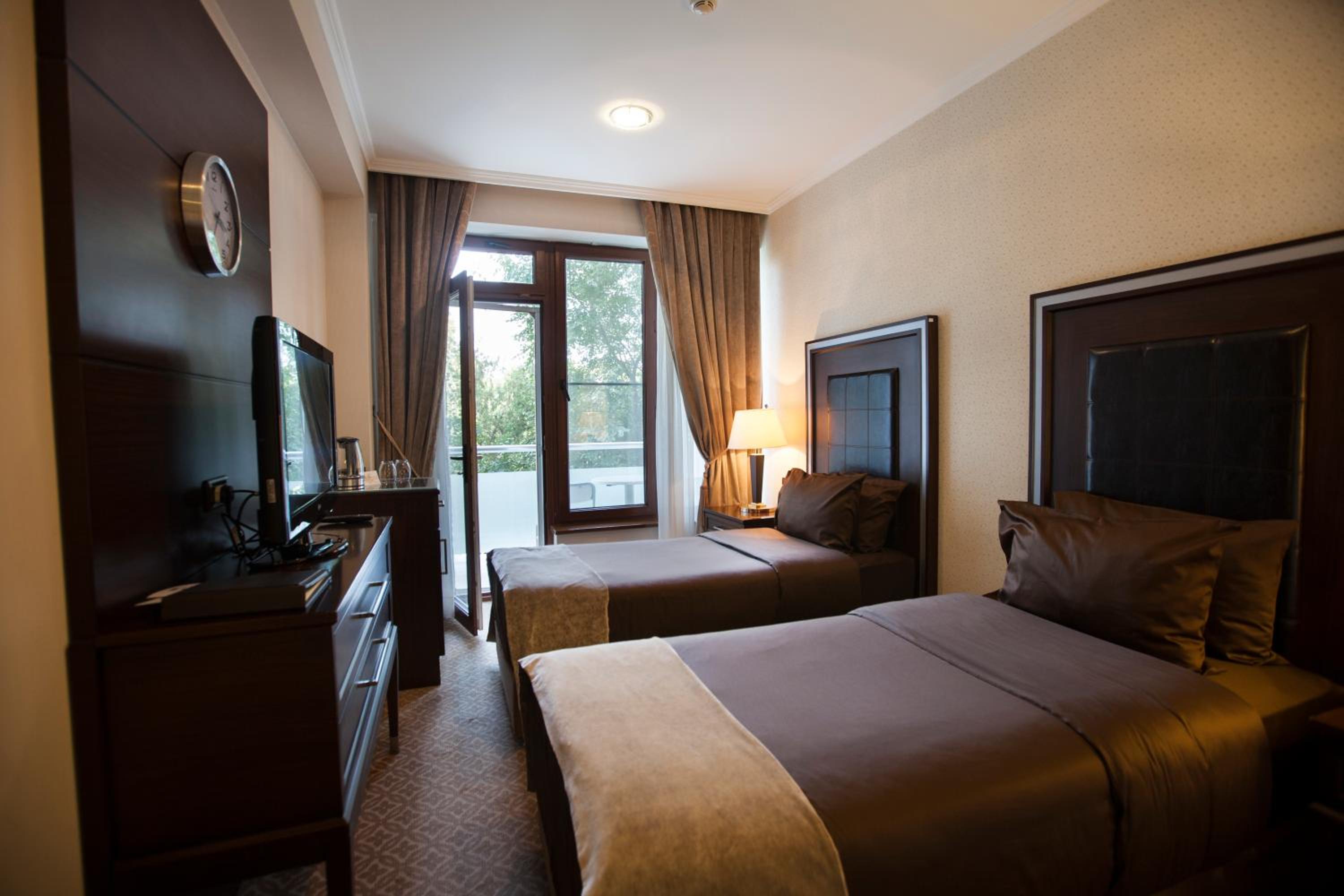 Standard Twin Room photo 1