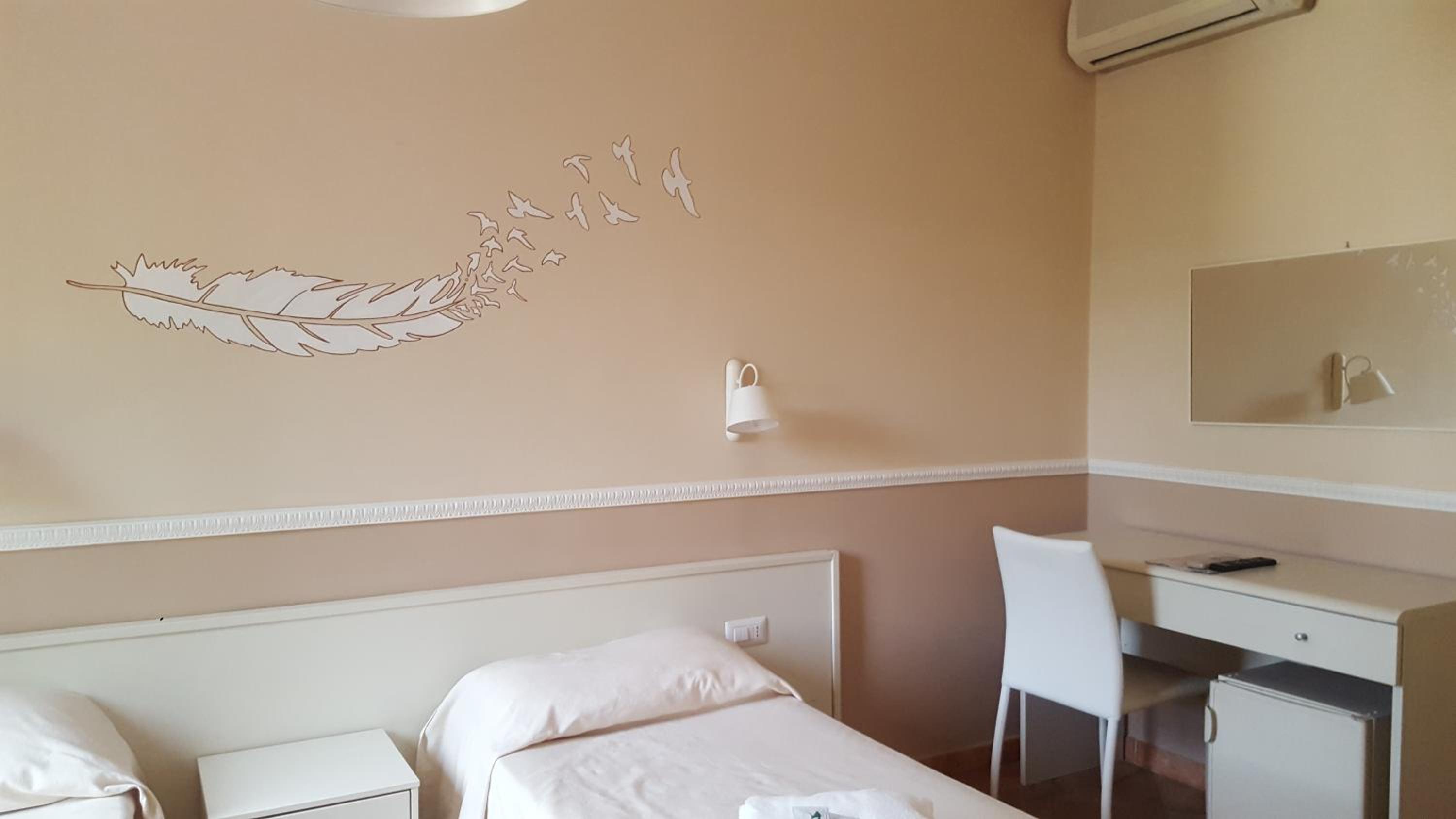 Quadruple Room - Photo 4