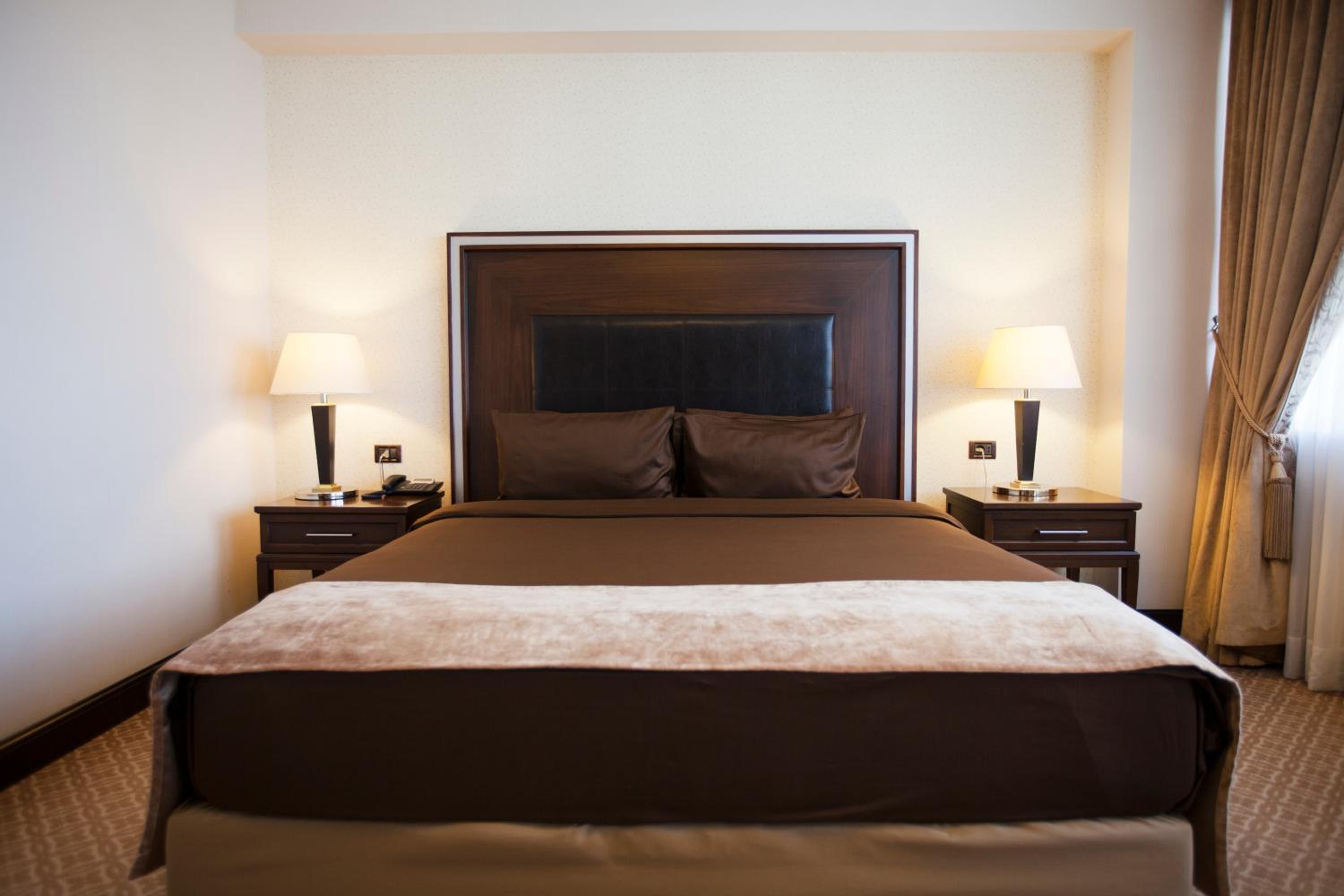 Deluxe King Room photo 3