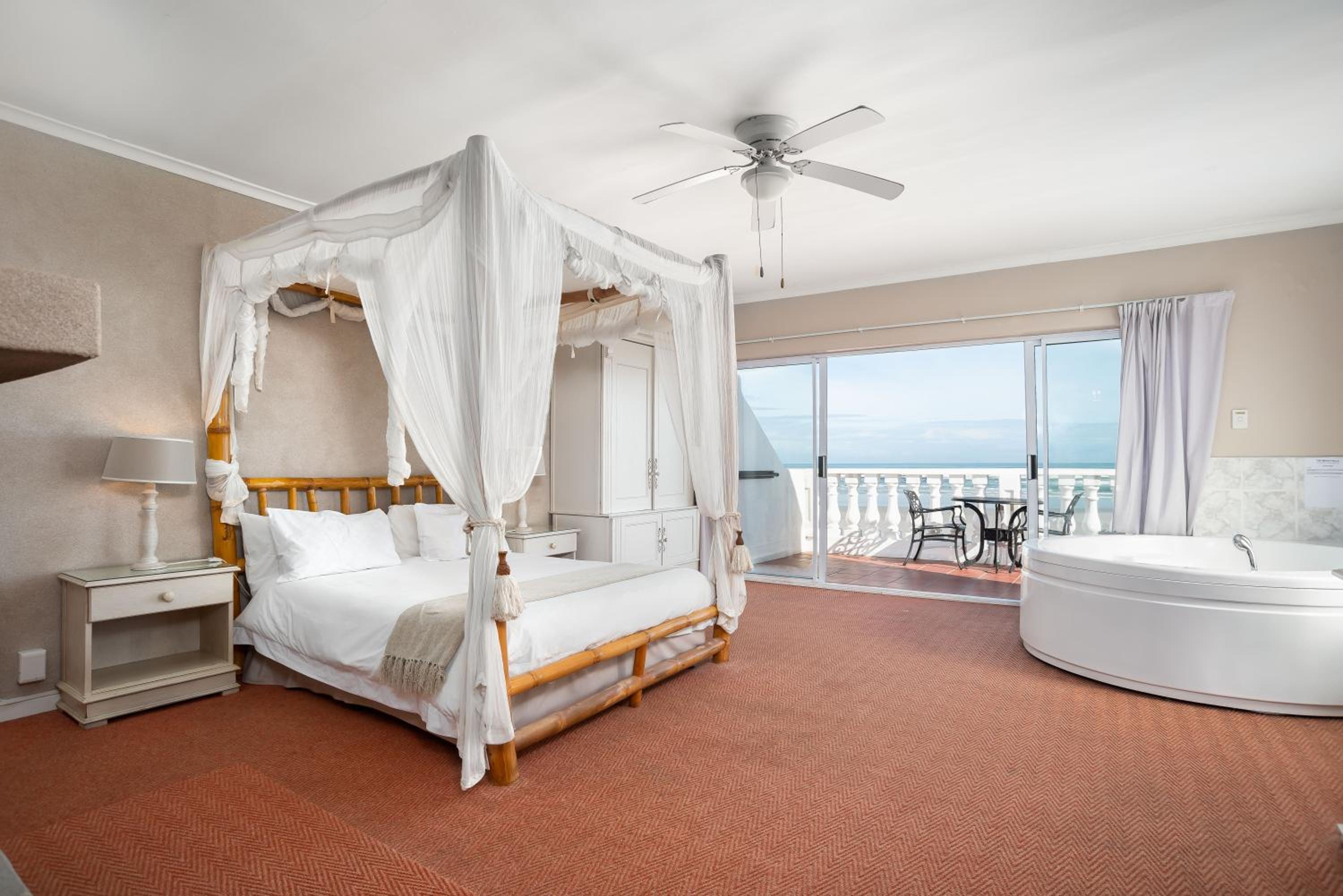 Queen Room with Sea View photo 1