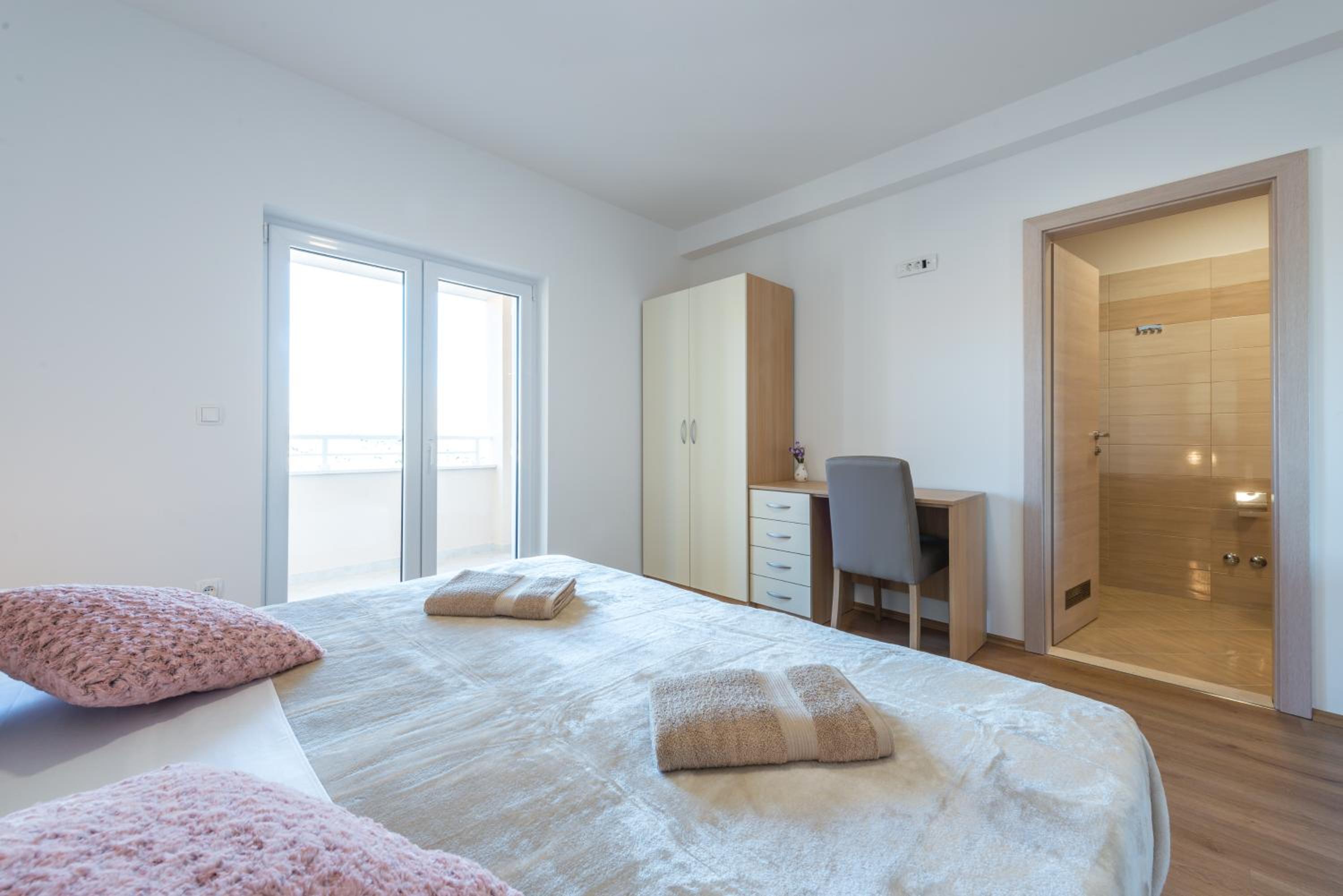 Apartment with Balcony