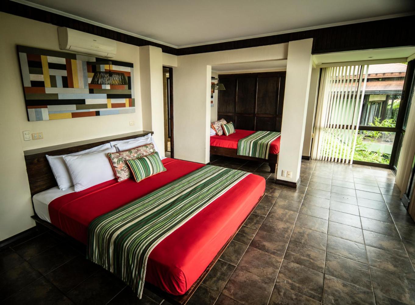 Villa with Sea View photo 2