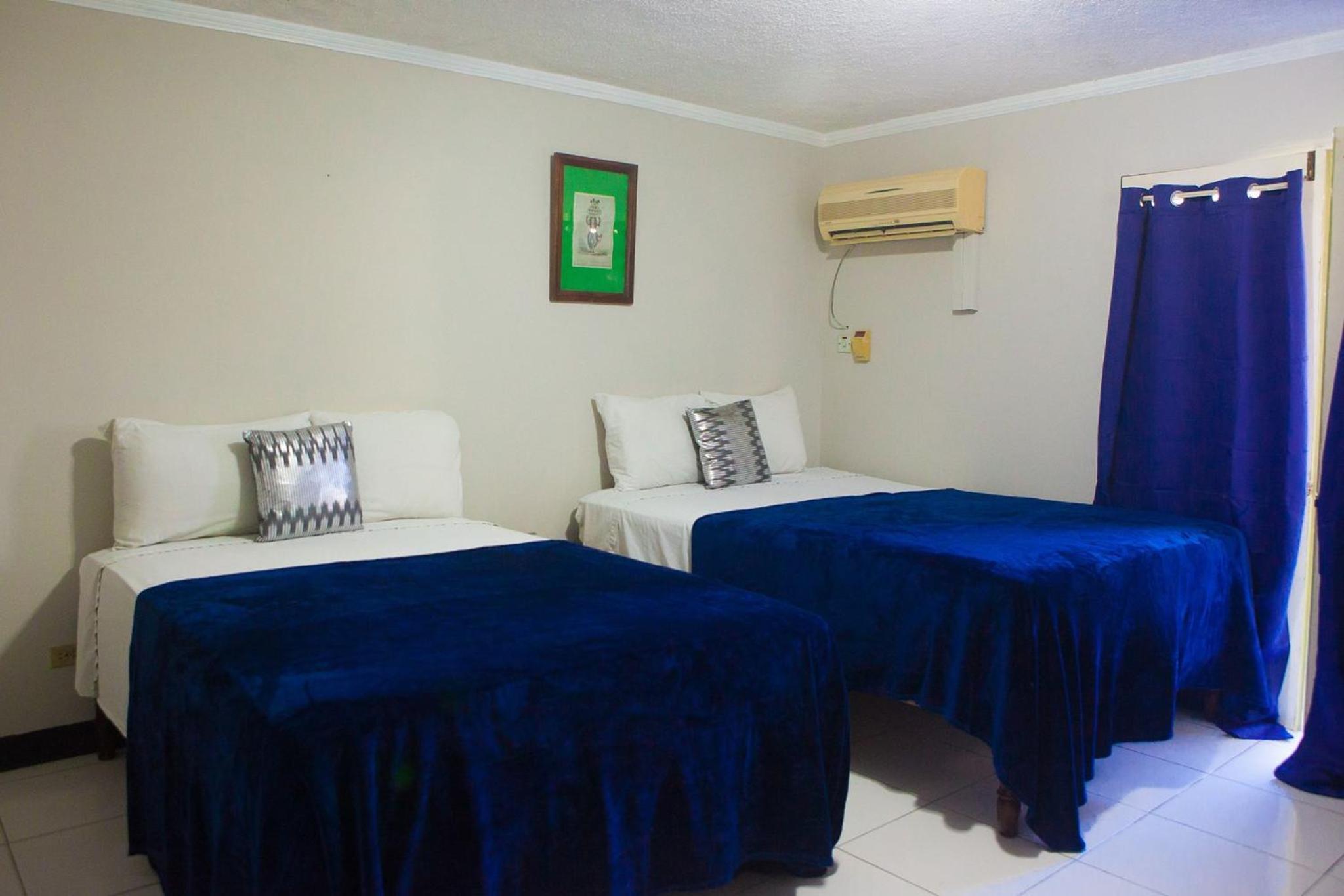 Deluxe Double Room with Balcony photo 2