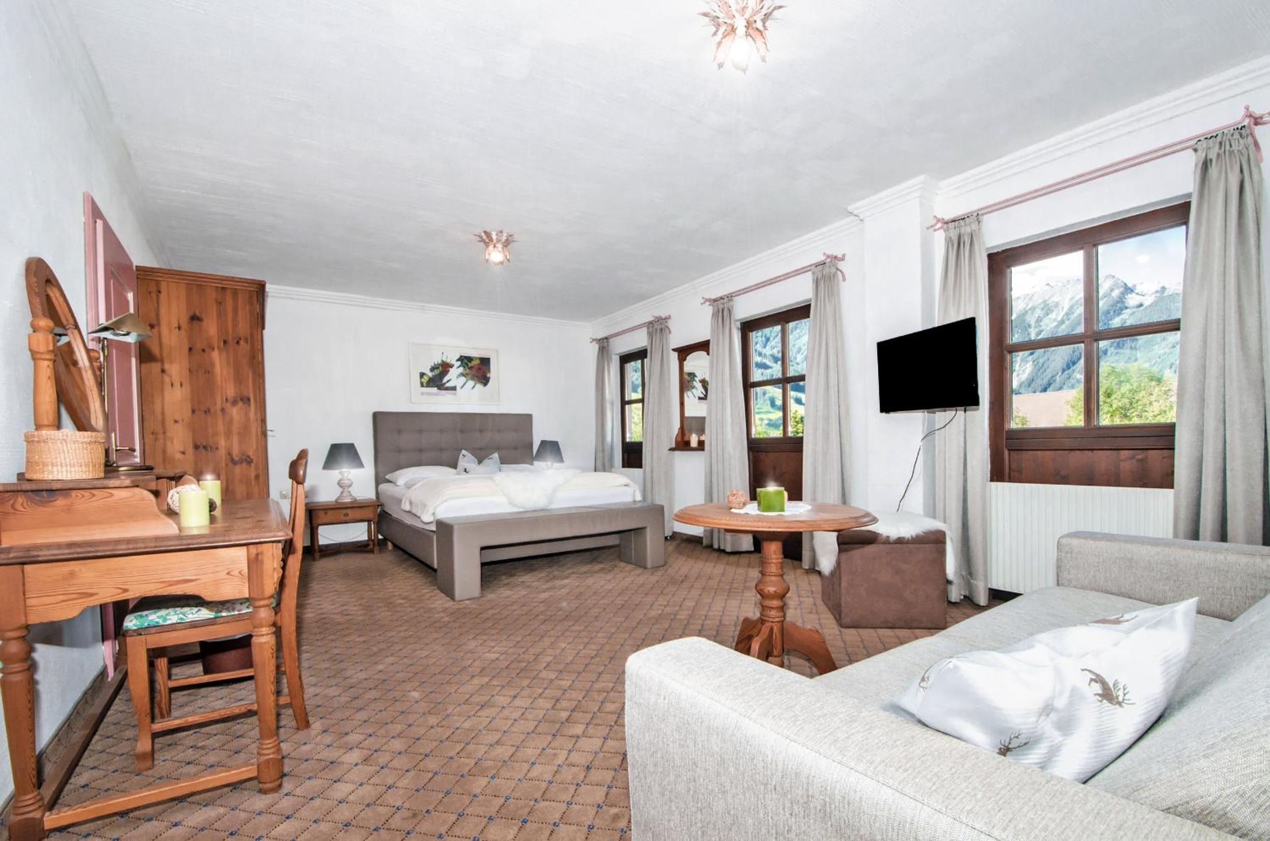 Superior Double Room - Photo 1